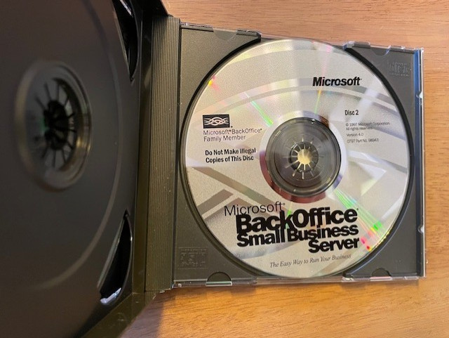 Microsoft BackOffice Small Business Server 4.0 software w/ key 1997 Windows