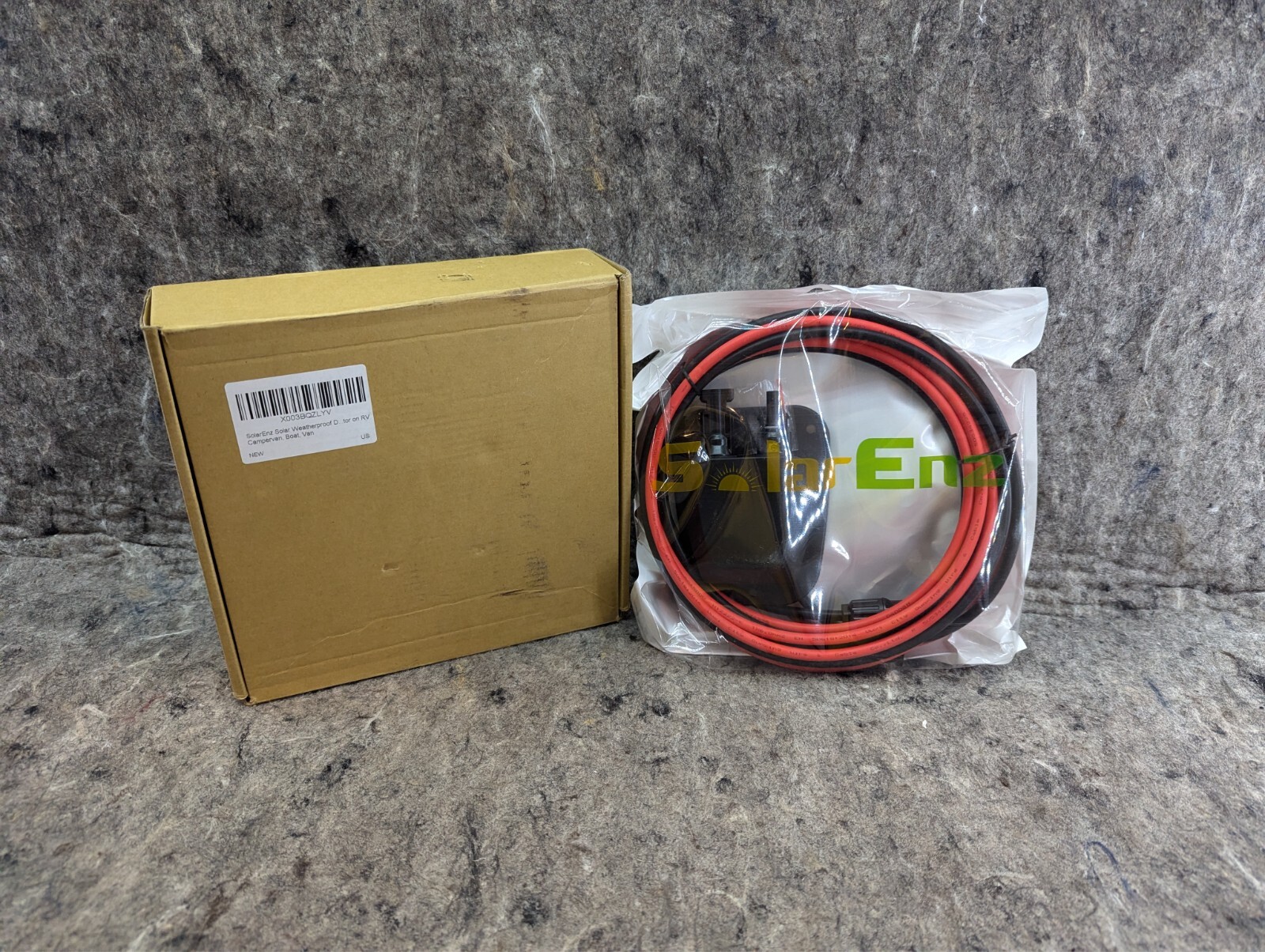 🔥New🔥 Solar Weatherproof Entry Gland Housing, Through RV roof Red, Black H2
