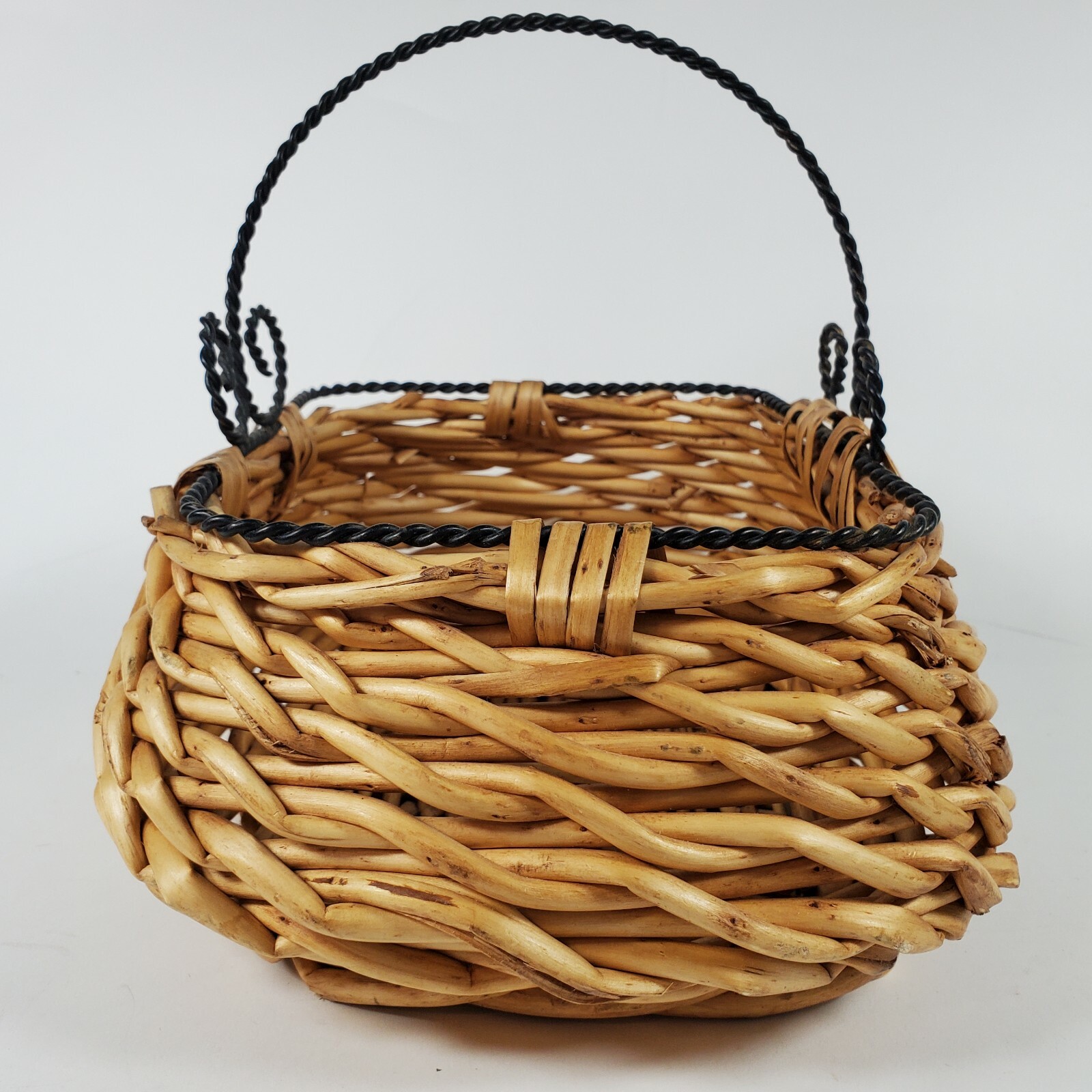 Bamboo Straw Basket With Metal Twisted Handle 8"H X 9.5"L