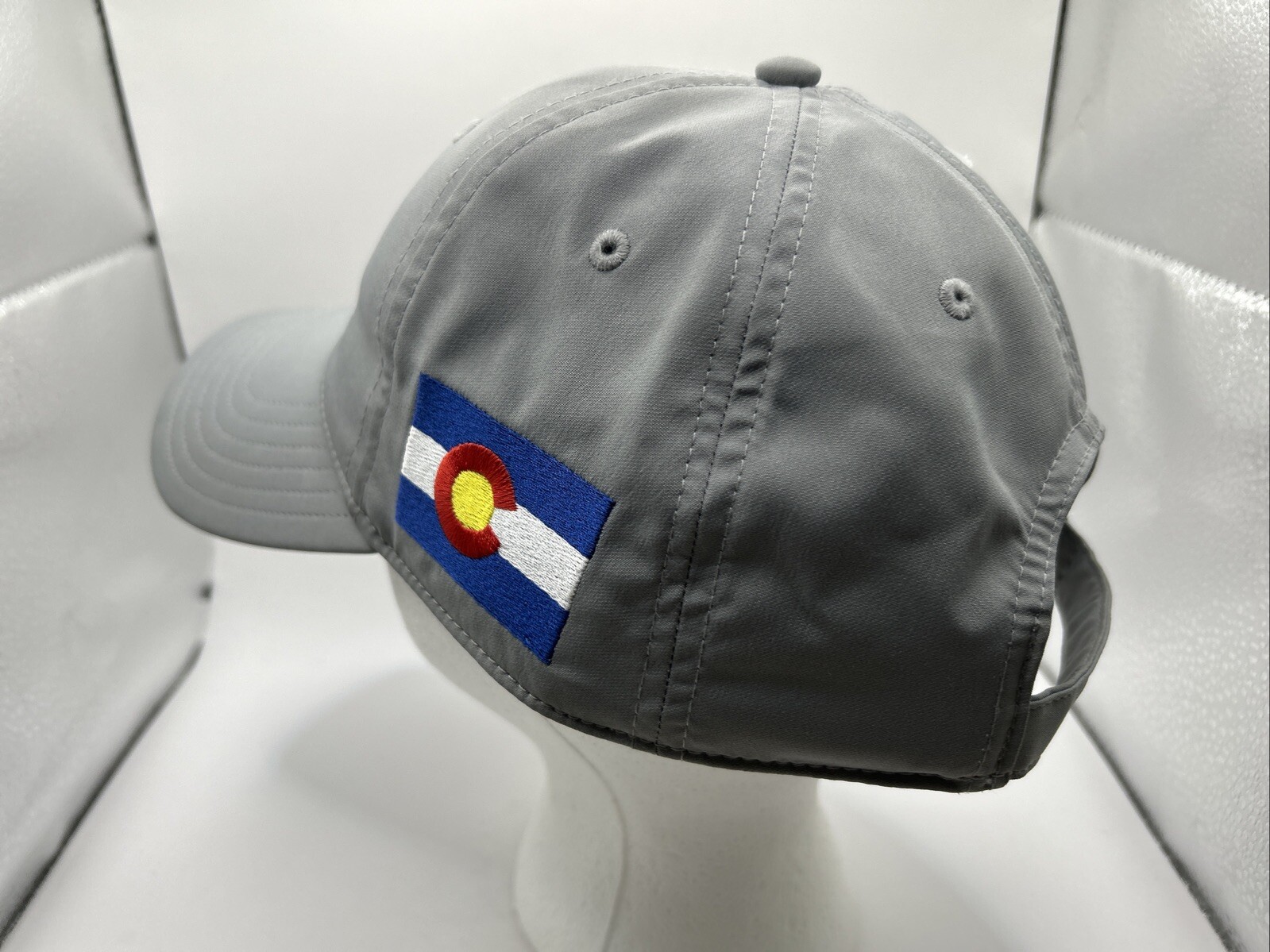 SADDLEBACK GOLF CLUB Taylor Made Colorado Flag Golf Hat Cap Baseball Adjustable
