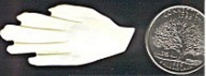 1 VINTAGE GENUINE MOTHER PEARL HAND WING CARVINGS B546