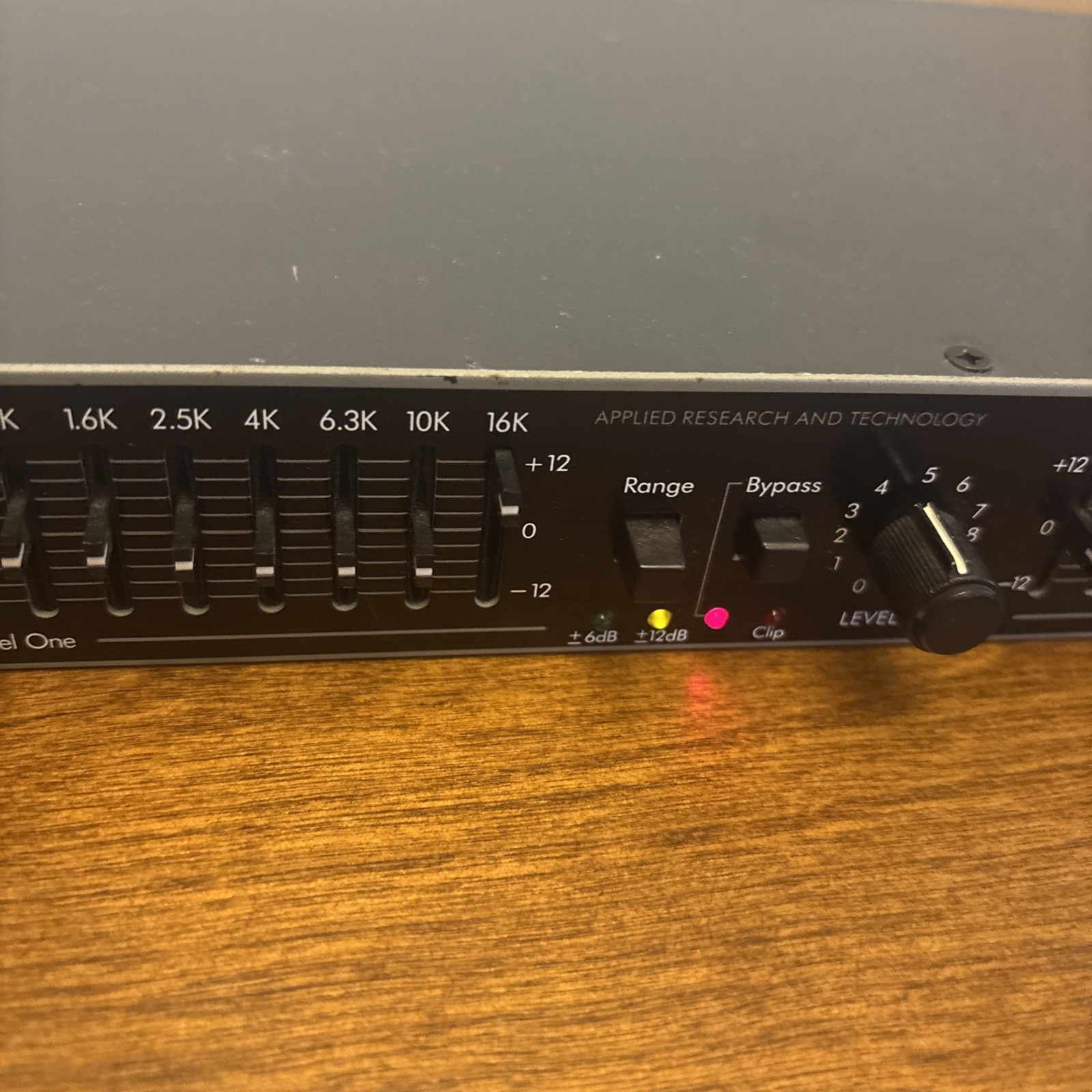 Applied Research & Technology 341 Dual 15 Band Equalizer