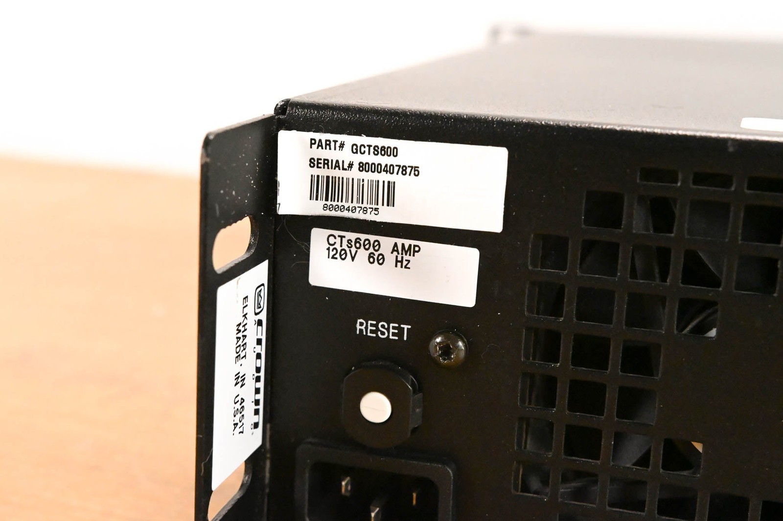 Crown CTs 600 Two-Channel 300W Power Amplifier CG01Y1A