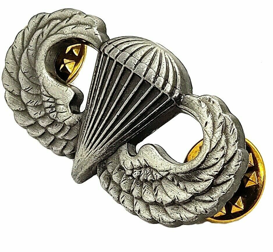 US ARMY Airborne Parachutist Paratrooper Jump Wings Insignia Pin Oxidized Badge