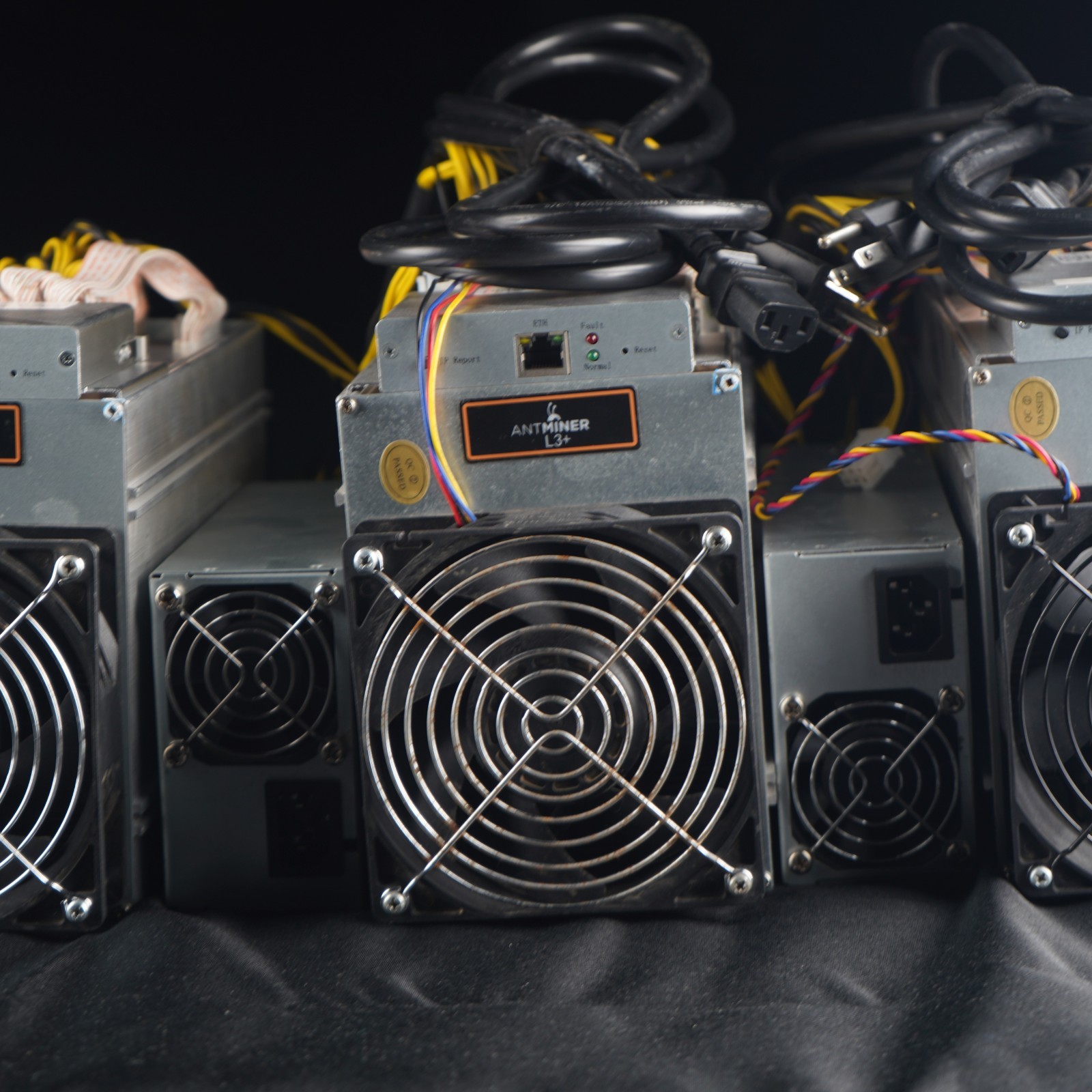 ✅ SERVICED/CLEANED ✅ - Antminer L3+ (Plus) Scrypt ASIC miner With Power Supply