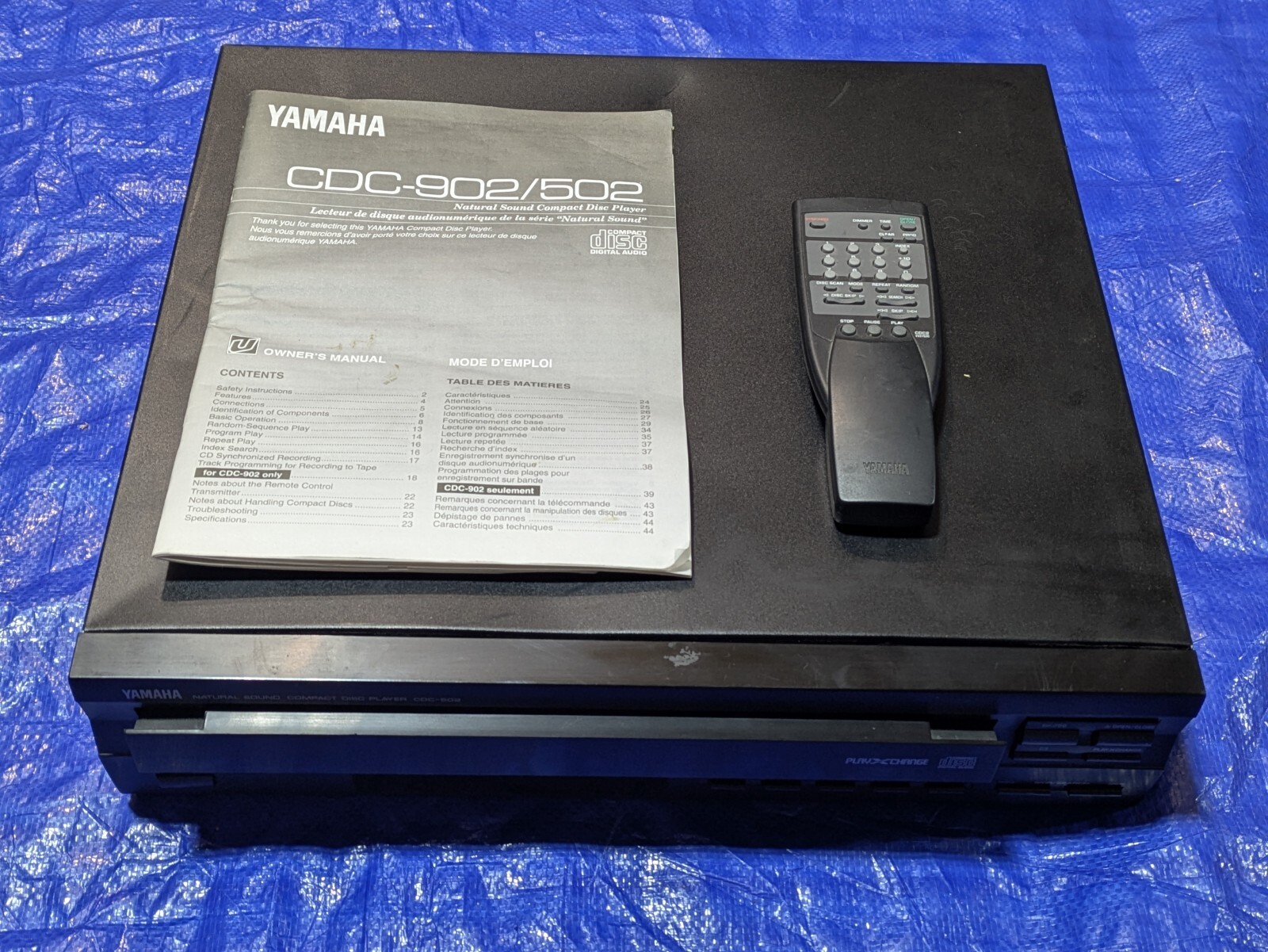 Yamaha CDC-502 Compact Disc CD Player w Remote & Manual *PARTS or REPAIR ONLY*