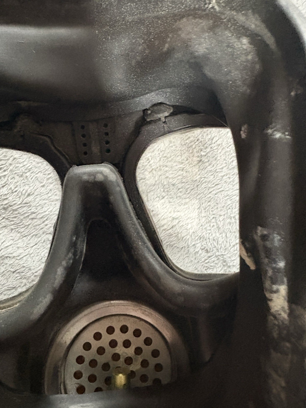 British Military Issue 1966 S 6 Respirator, Size Small