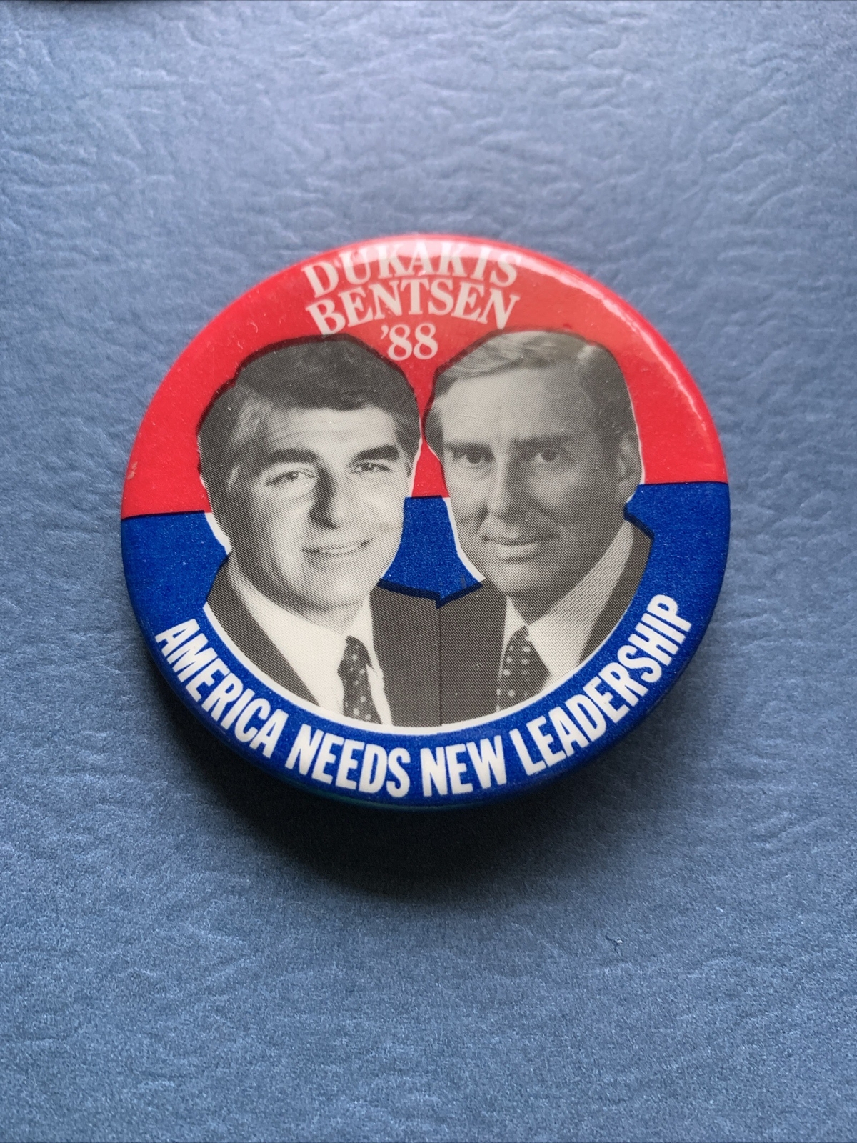 1988 Dukakis Bentsen Presidentisl Campaign Pinback Button