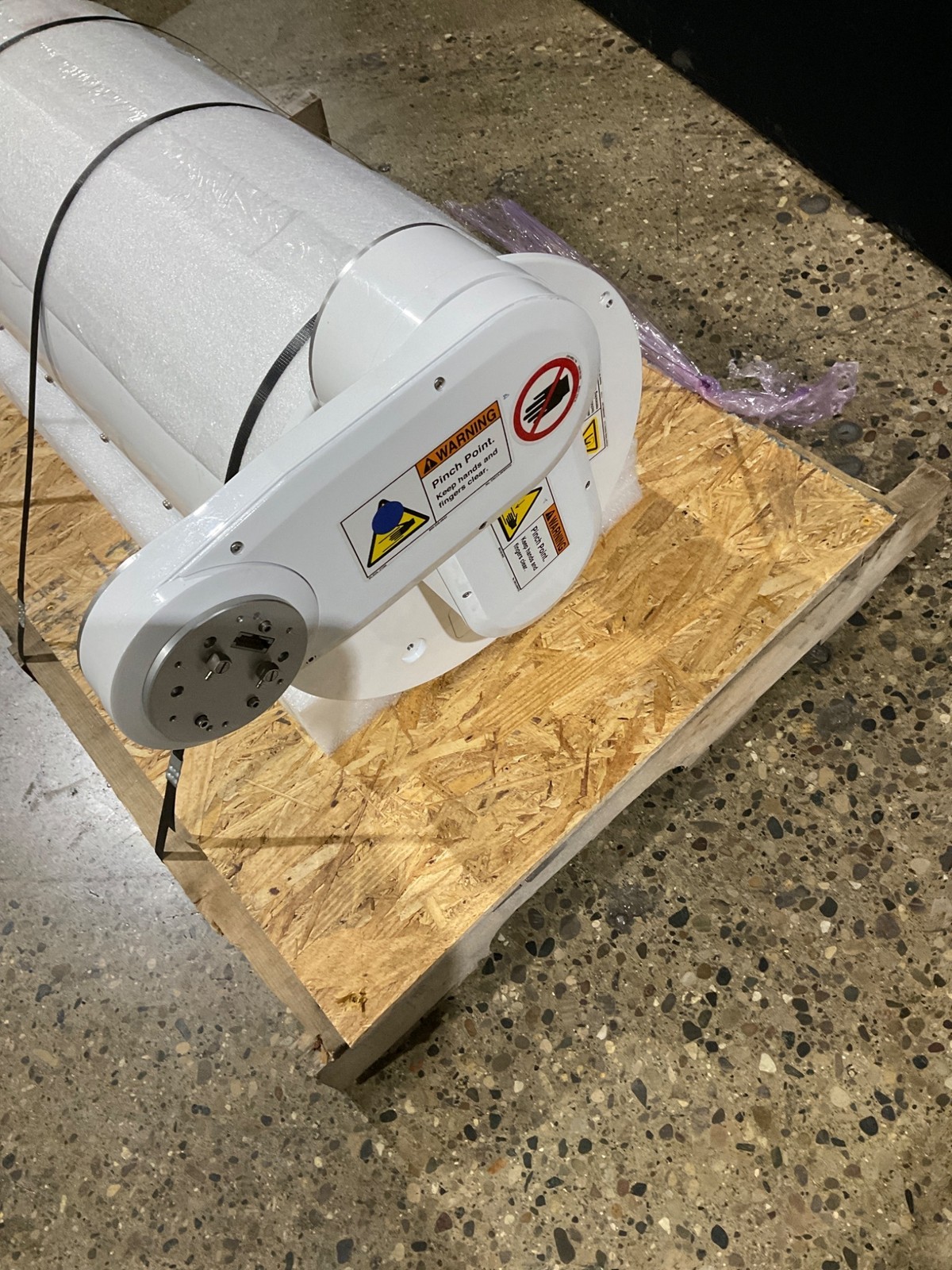 Innovative Robotics IR820C SCARA Robot NEW