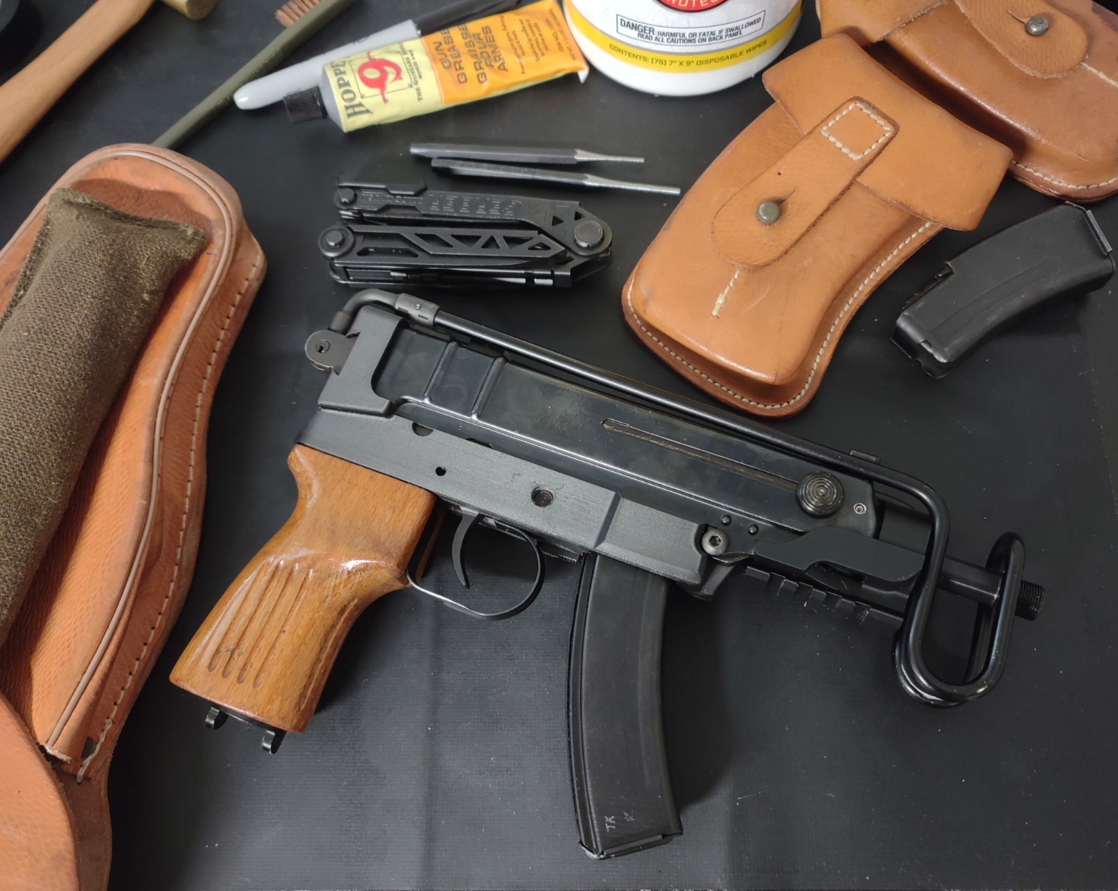 VZ-61 Front Rail