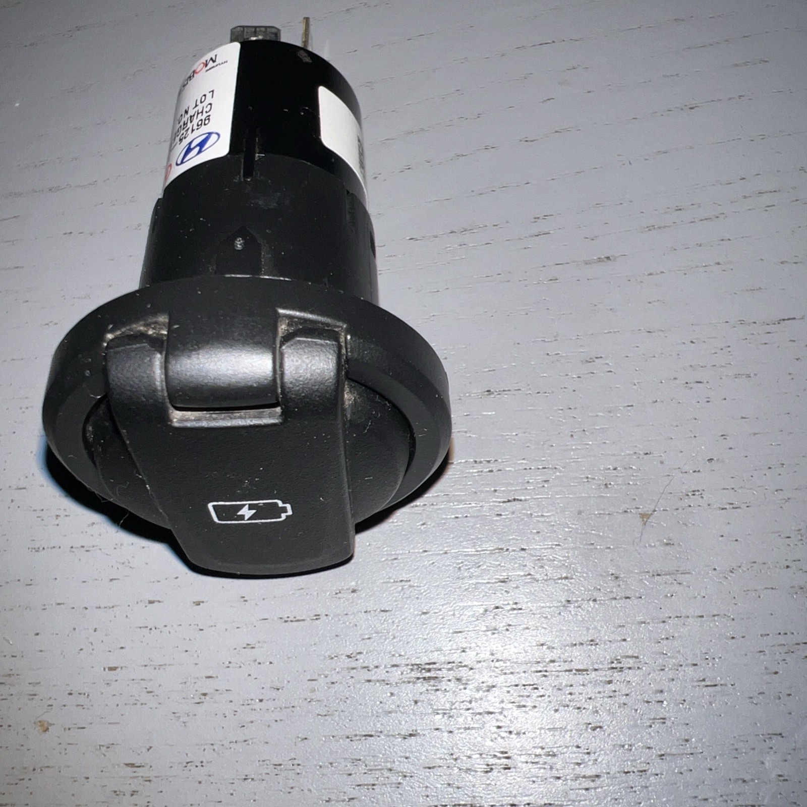 Genuine/OEM 96125J5200 CHARGER ASSY-USB for Kia Stinger GT