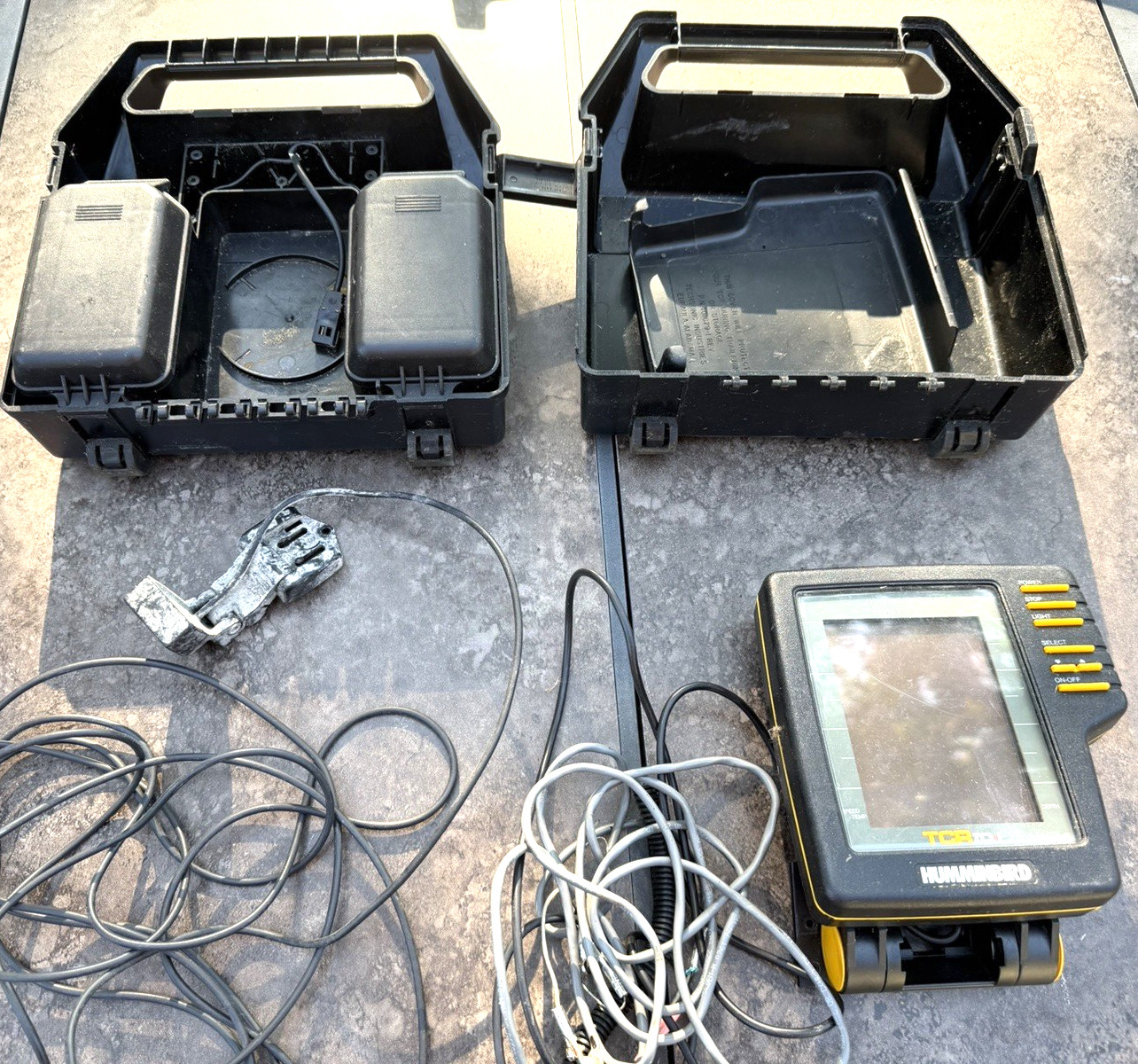 Humminbird TCR ID-1 Portable Fish Finder w Transducer- Case PORTABLE*Untested