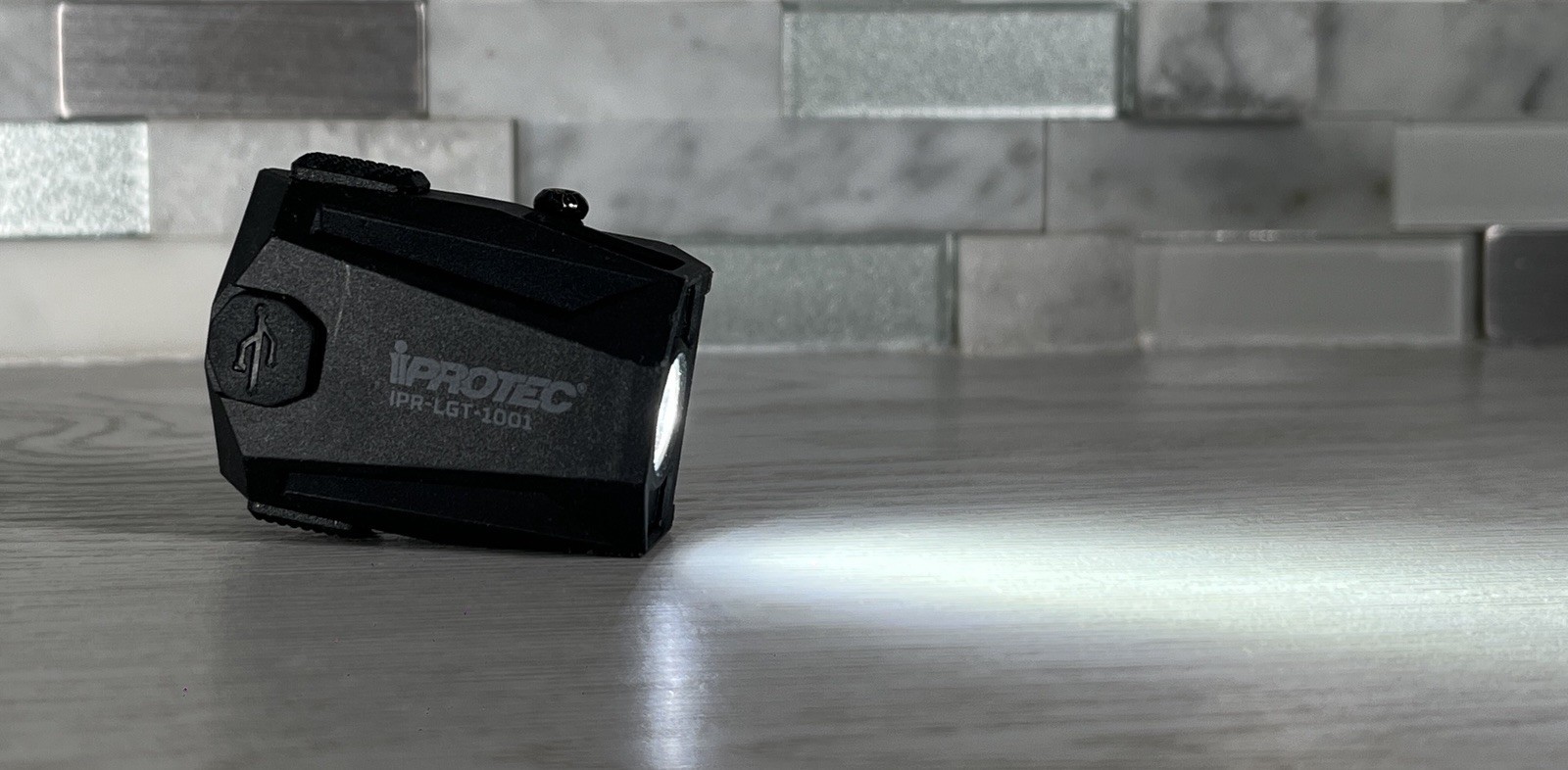 iProtec 300 Lumen Rail Mount Light Rechargeable IPR-LGT-1001