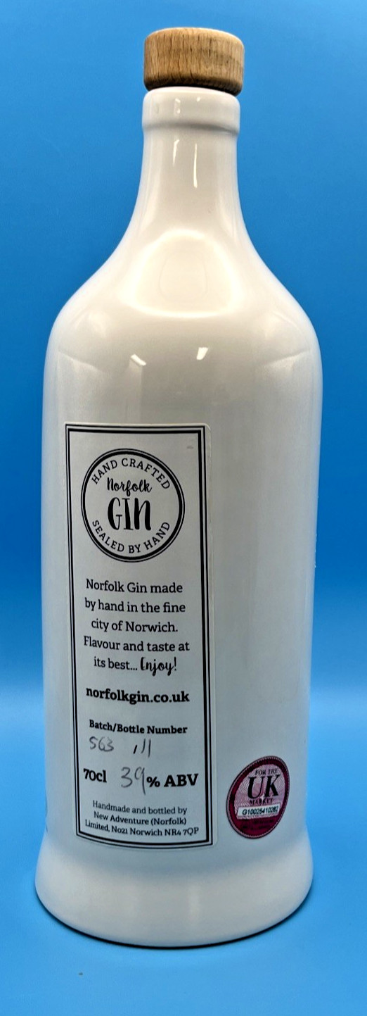 Decanter Wade Norfolk Gin Bottle Shaped White 9.75" Gift Collectable Empty