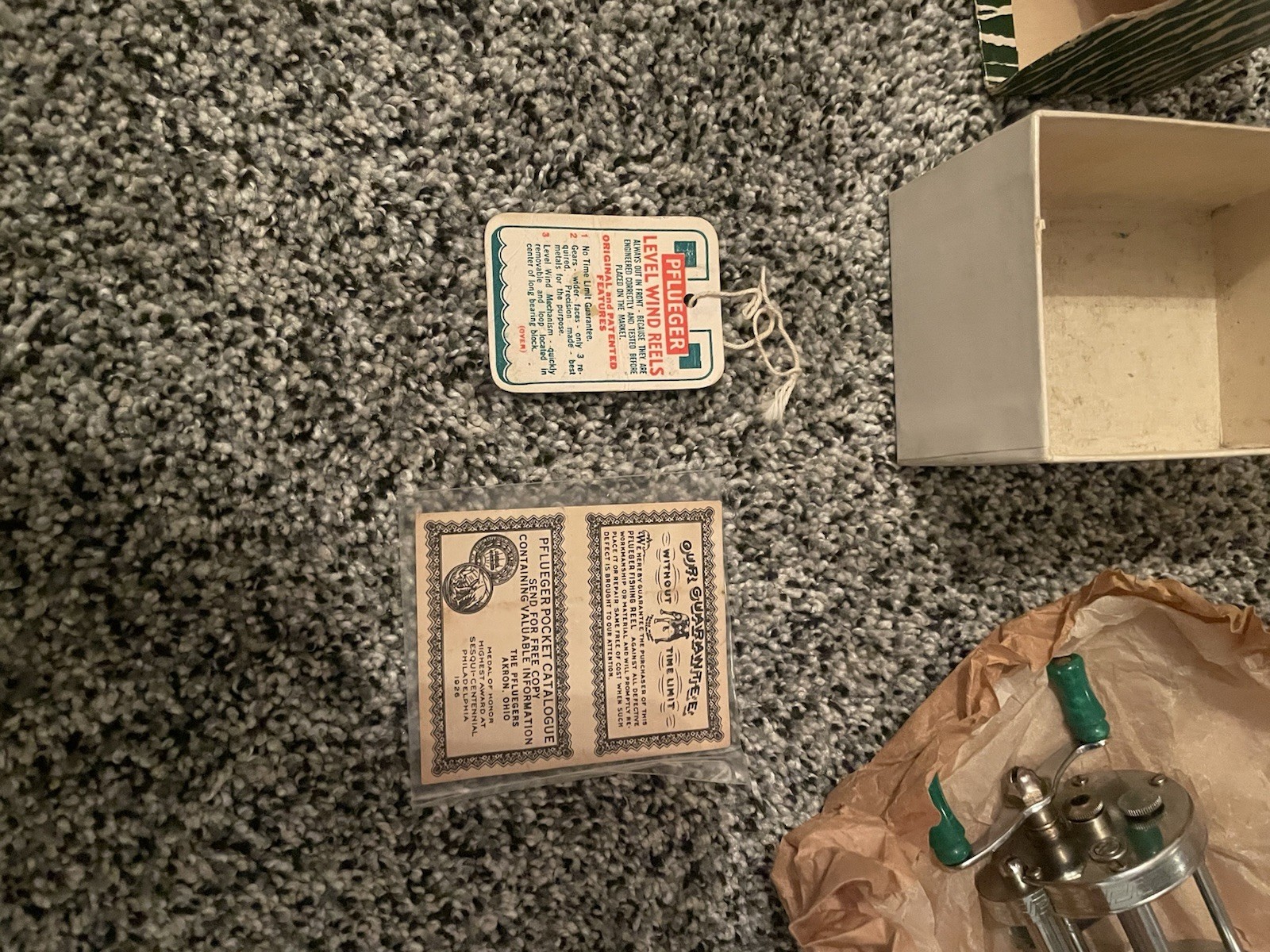 PFLEUGER LEVEL WIND FISHING REEL in ORIGINAL BOX