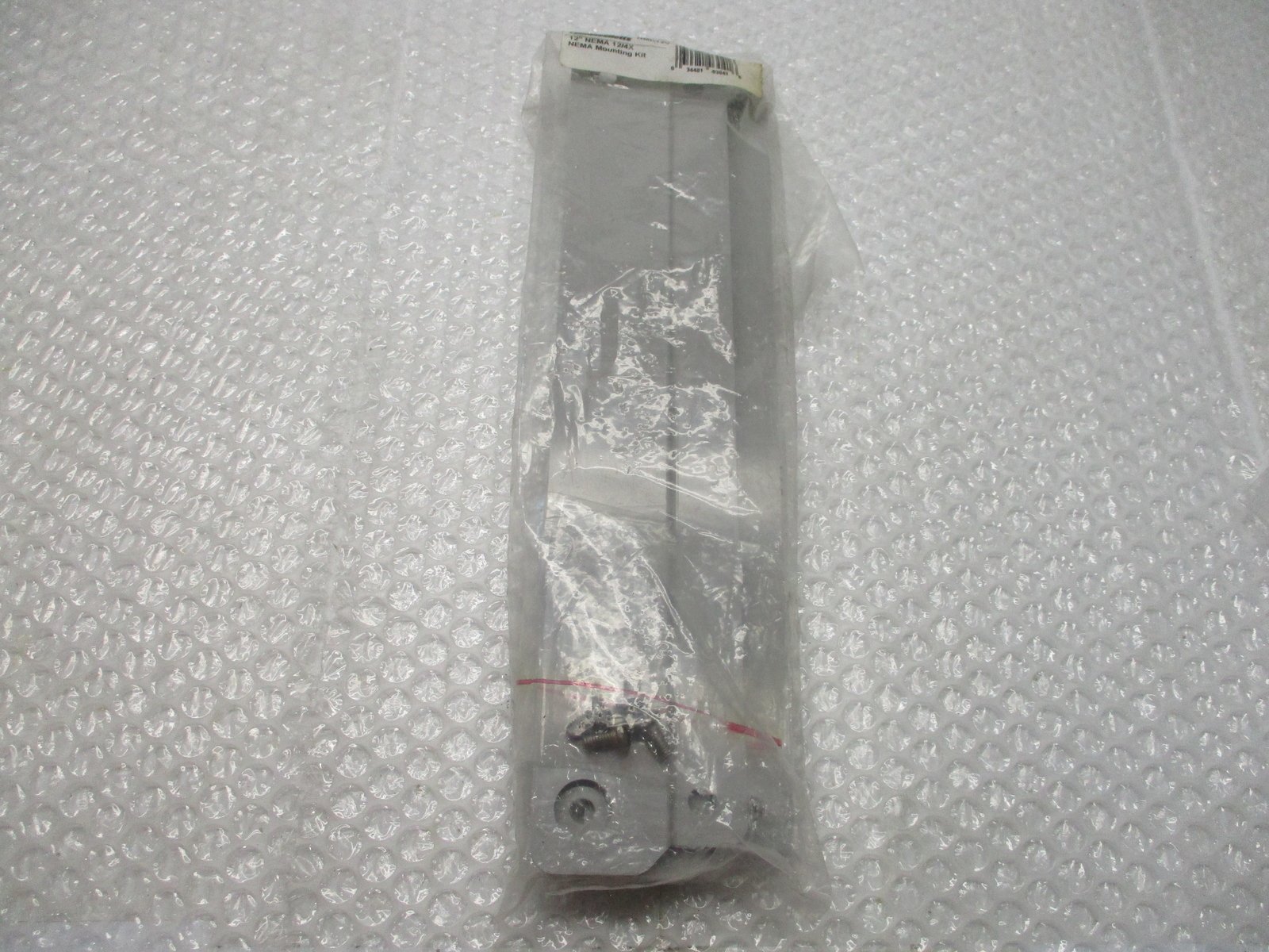 THOMAS & BETTS NMK12V MOUNTING RAIL KIT NSMP