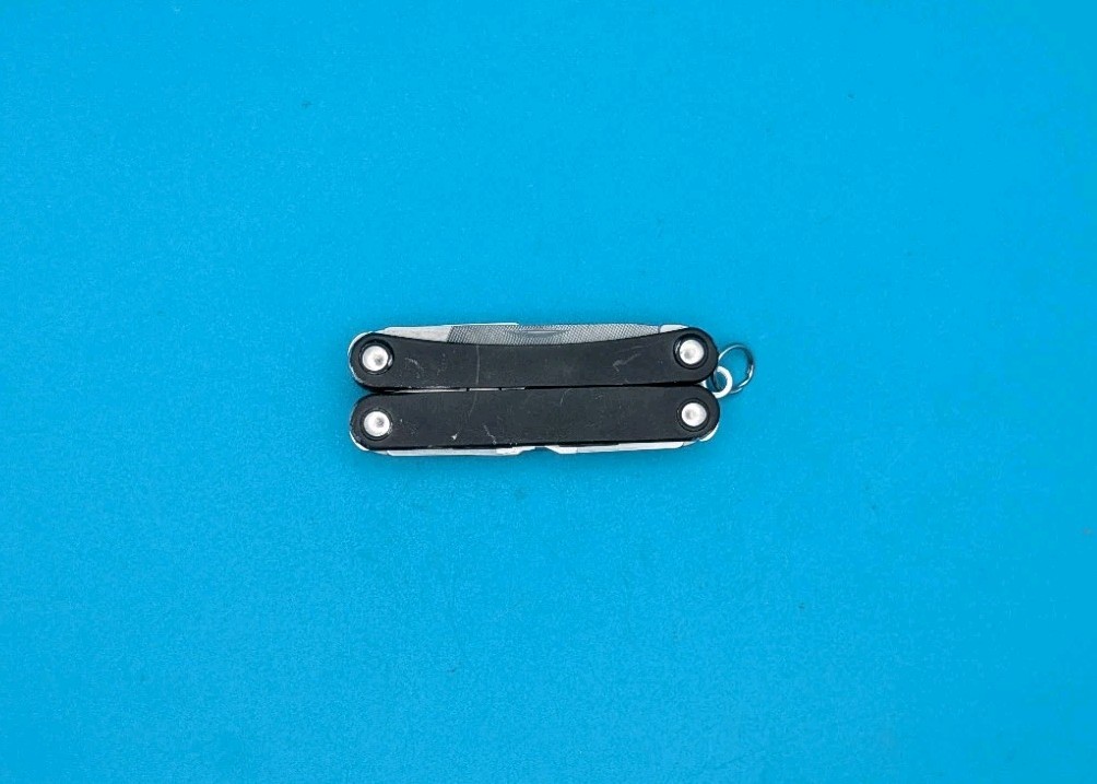 Leatherman SQUIRT PS4 Multi-Tool With Pliers Scissors Knife BLACK!