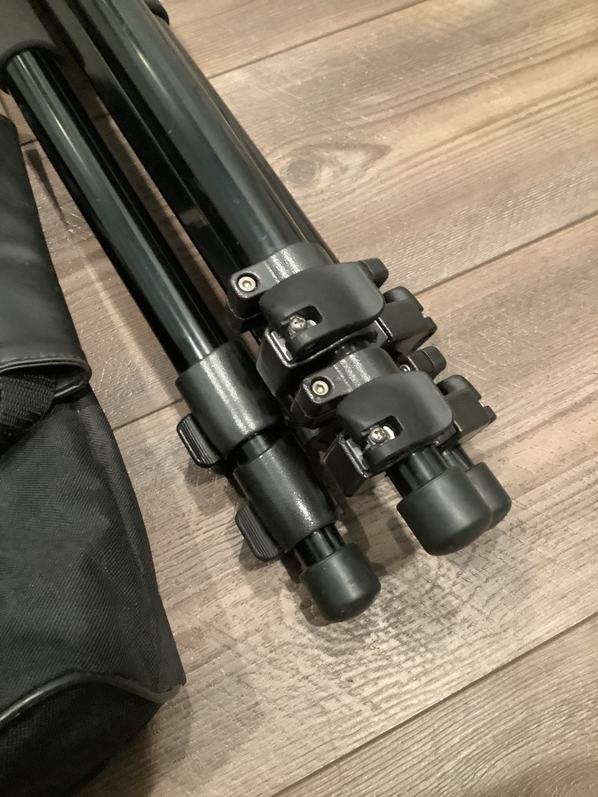 Dynatran Model AT-858B Professional Series Tripod EUC condition