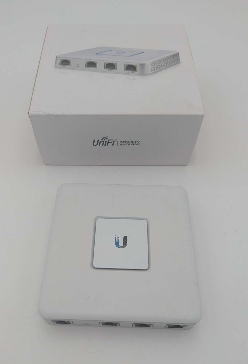 Ubiquiti Unifi Security Gateway Gigabit Model USG w/Adapter and Box