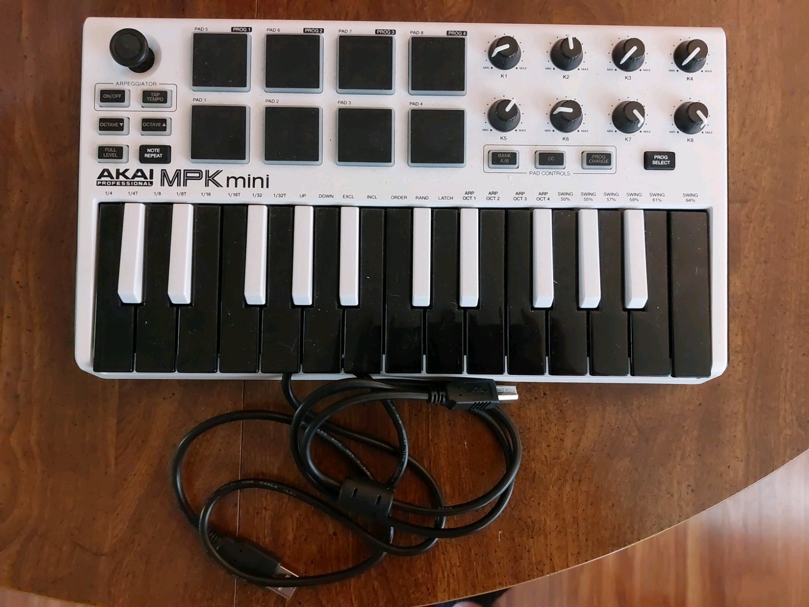 Akai Professional MPK Mini Special Edition 25-Key MIDI Controller White/Blk
