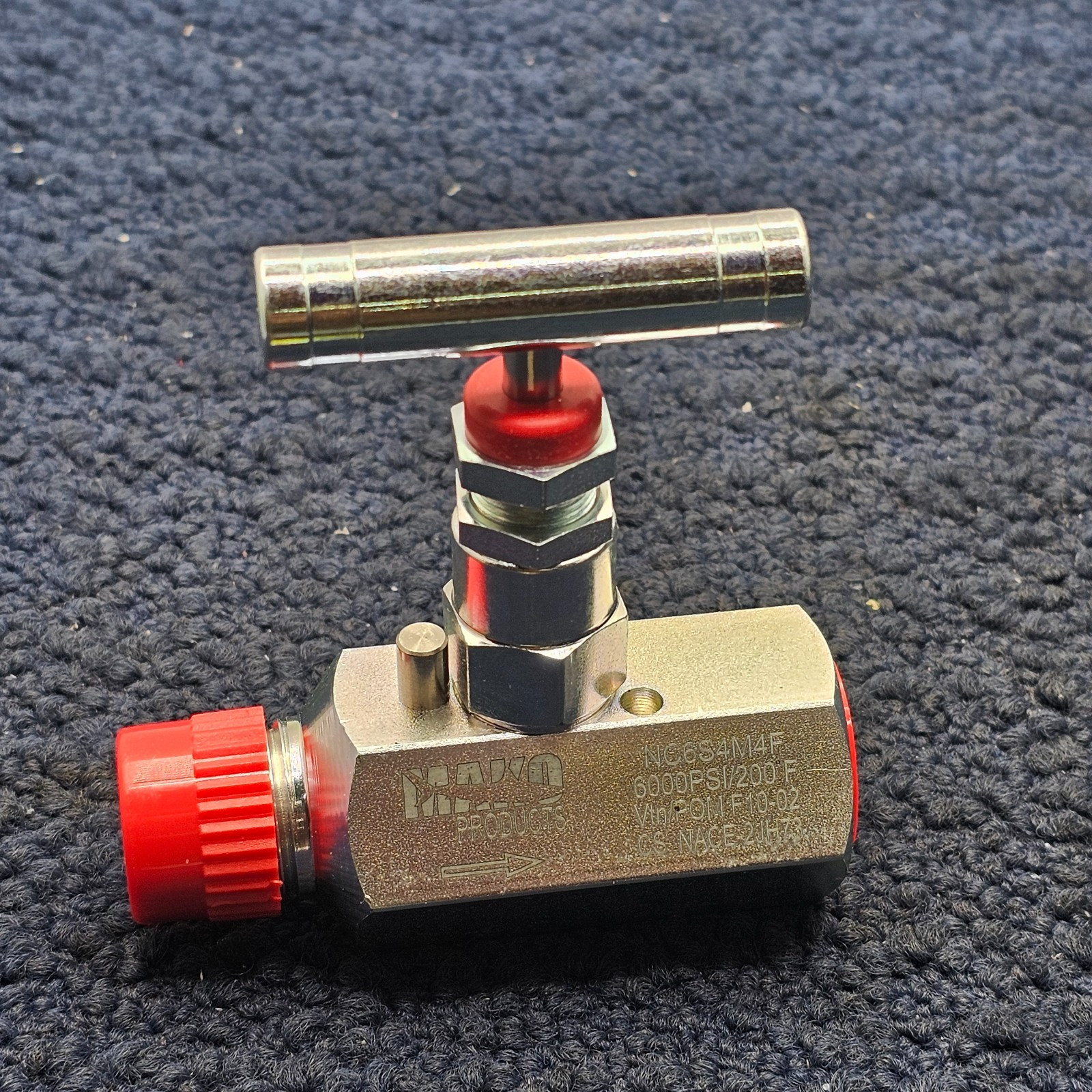 Mako NC6S4M4F: Standard Needle Valve 1/2" M x 1/2" F Carbon Steel 6,000 PSI
