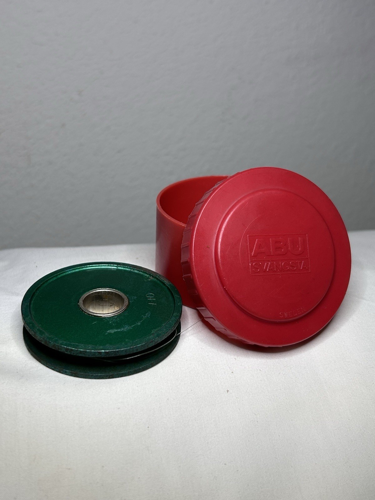 Vintage ABU Svangsta Sweden Spool Case ~ Red Plastic ~ With Line Spool