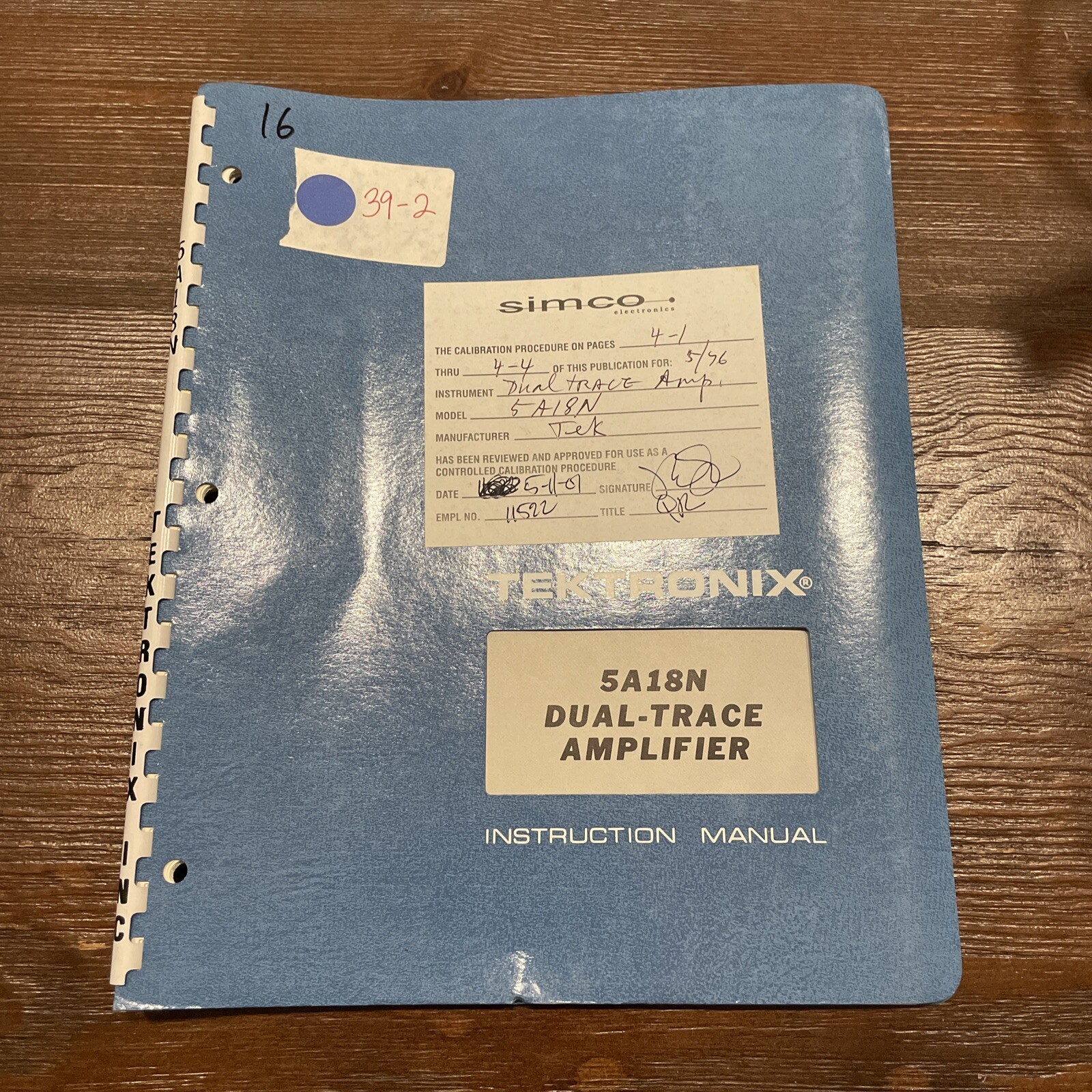 Tektronix 5A18N Dual-Trace Amplifier Instruction Manual 070-1137-00