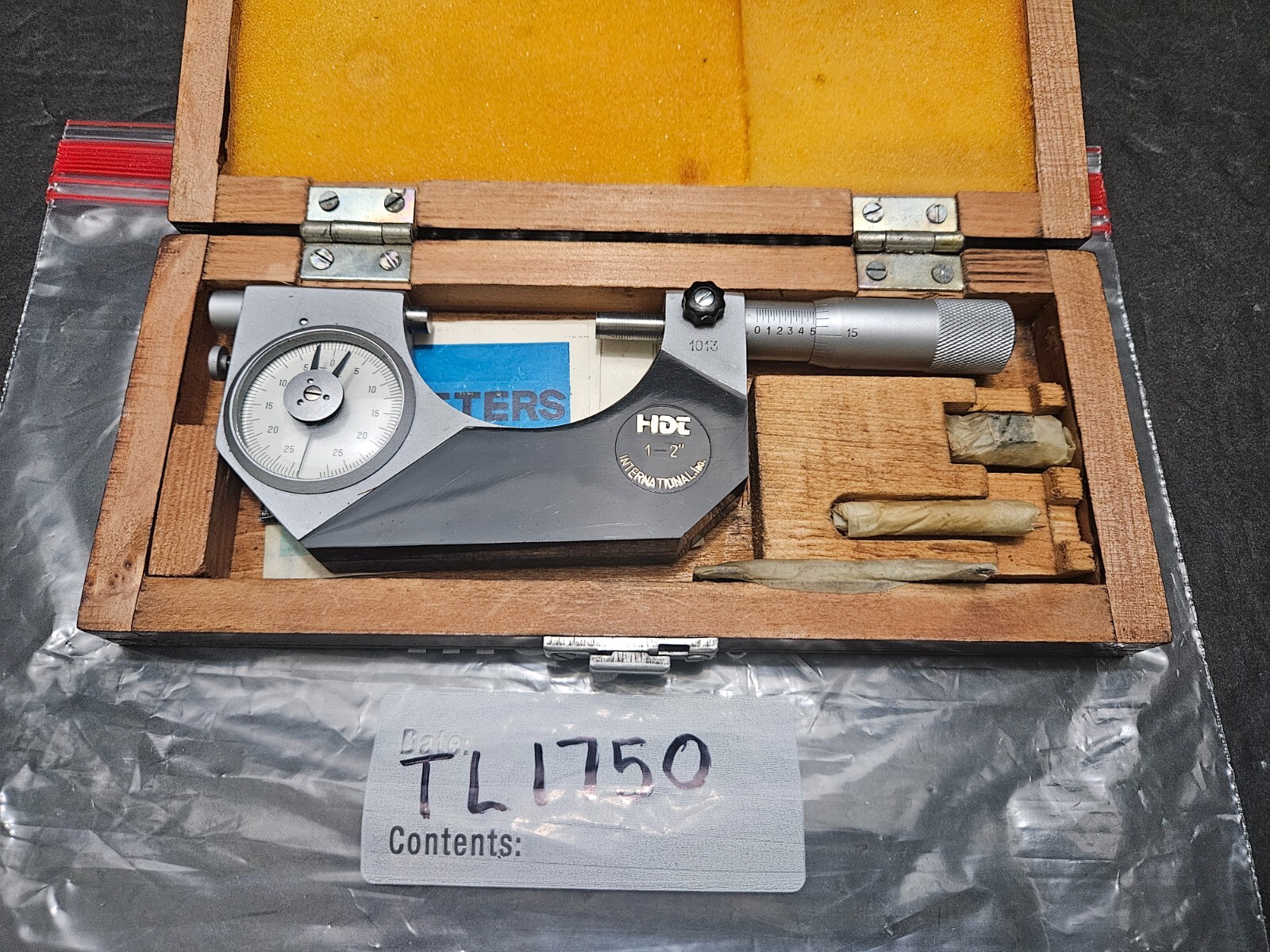 HDT INTERNATIONAL #1013 1-2" .001" INDICATING MICROMETER W/CASE (TL1750)
