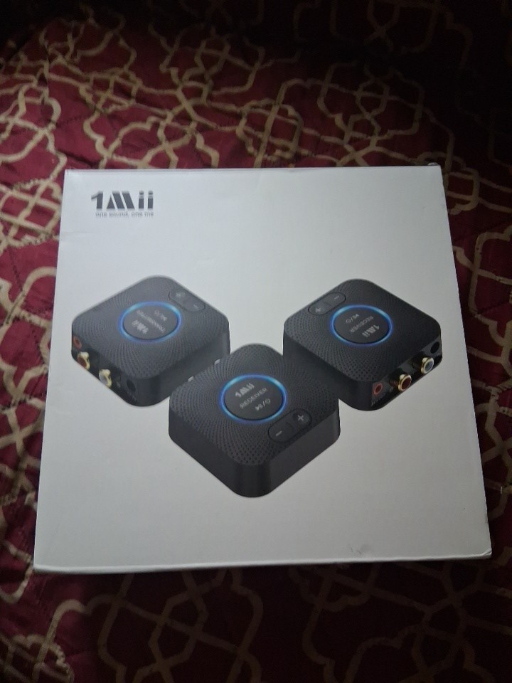 1Mii B06Set-2 2.4GHz Wireless Audio Transmitter Receiver Set 1 TX 2 RX Subwoofer