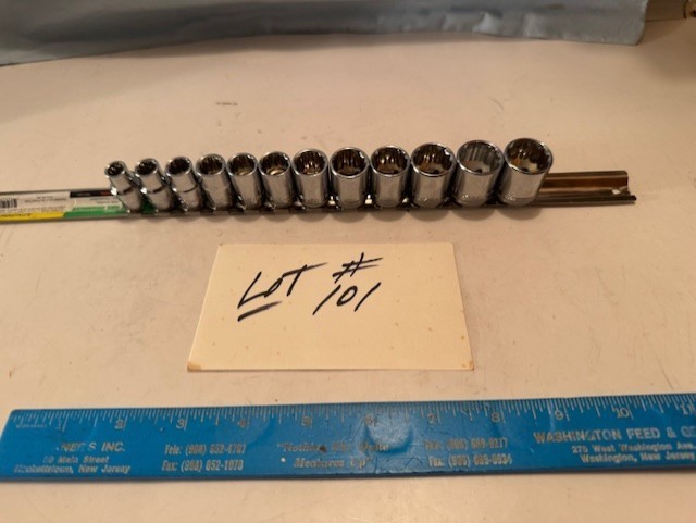 NEW Craftsman 3/8" DRIVE 12 PC METRIC 12 POINT STD SOCKET SET + RAIL