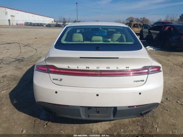 MKZ 2013 Glove Box 4954251