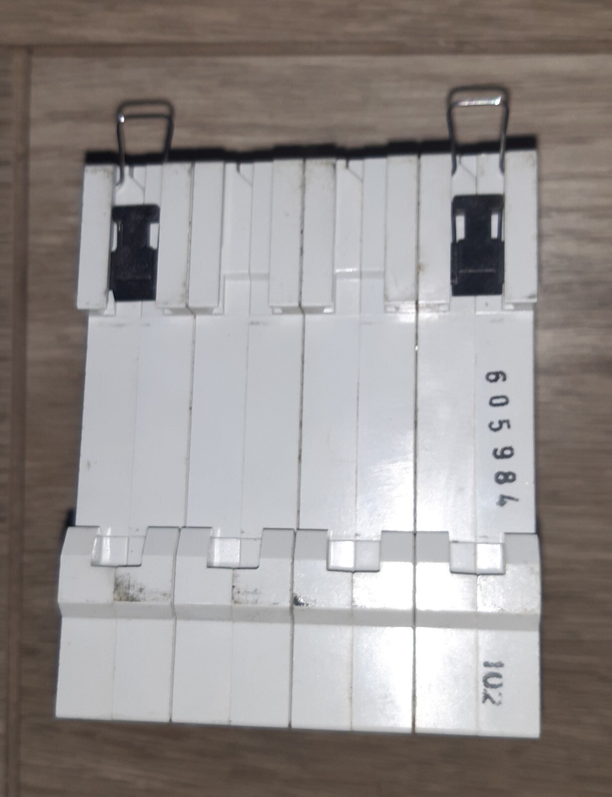 MAGNETOTHERMAL DIFFERENTIAL 400 V E84/32 Bticino