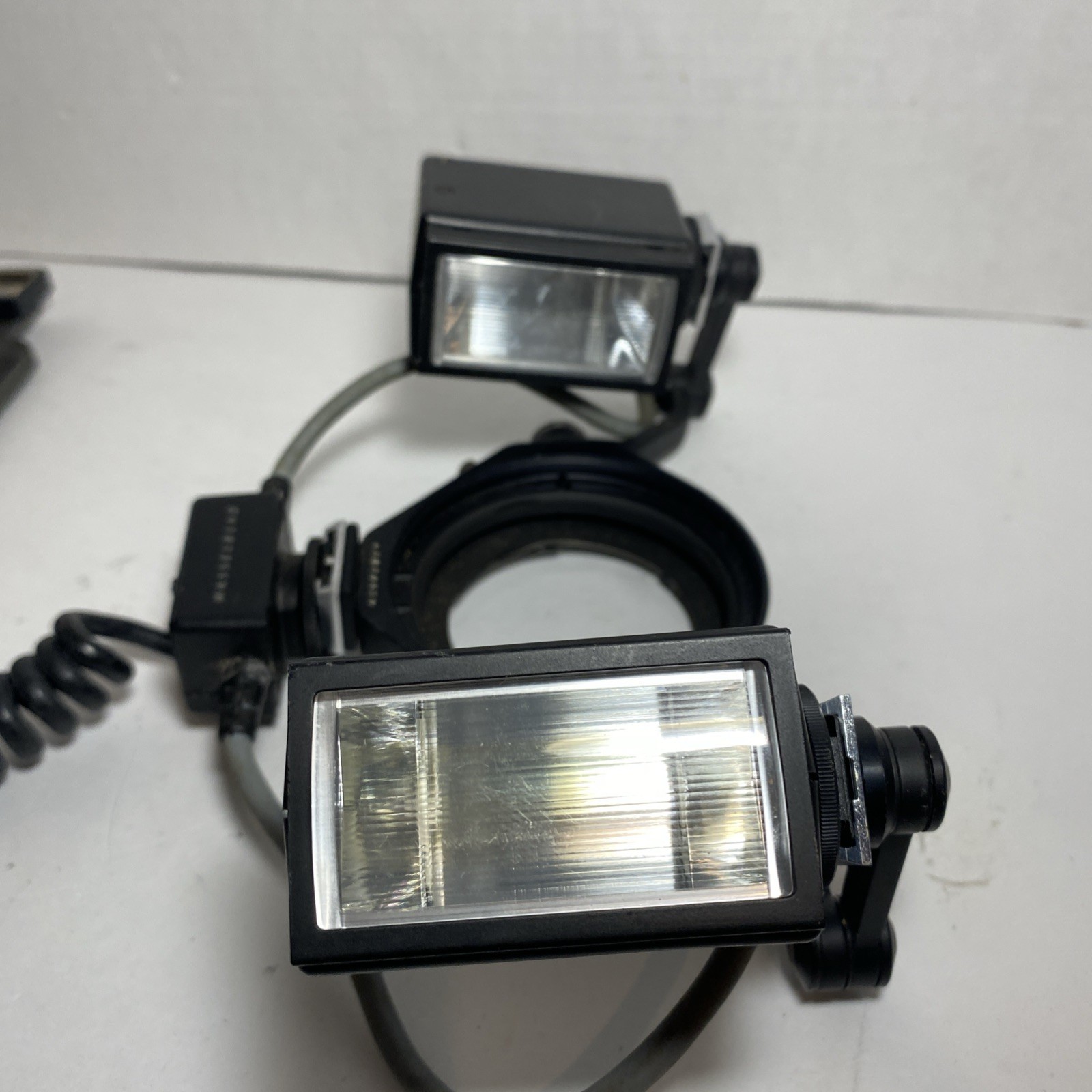 Hasselblad Macro Flash 2802 M/C with Manual - Untested As Is