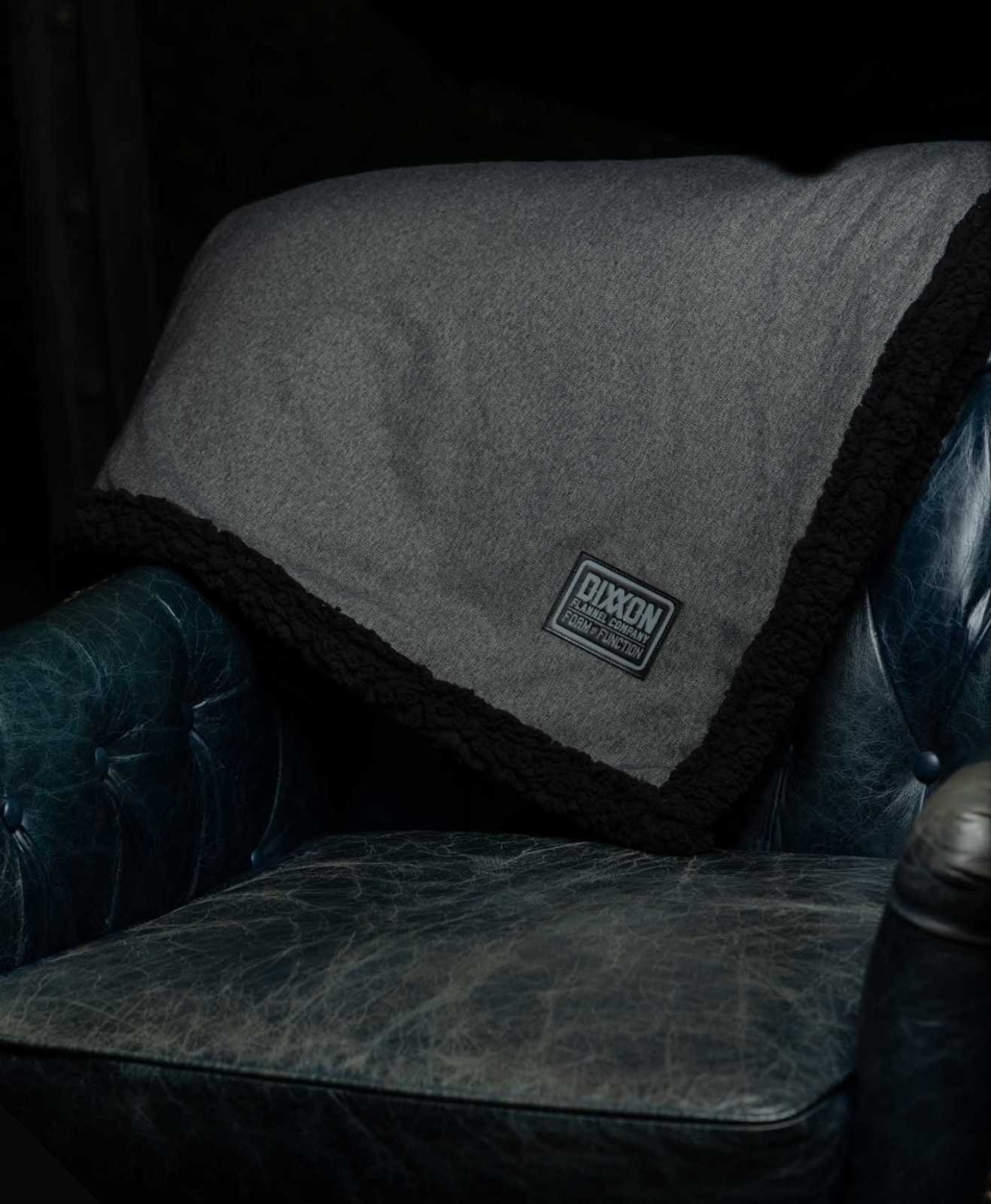 Dixxon Flannel Obsidian Flannel Sherpa Blanket  (60" W X 72" L)  - New In Bag