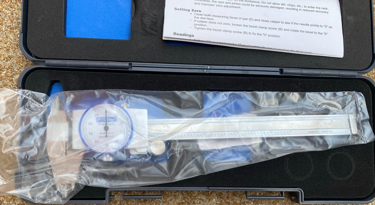 Fowler 52-008-706-0, Premium Dial Caliper With 0-6" Measuring Range (White)
