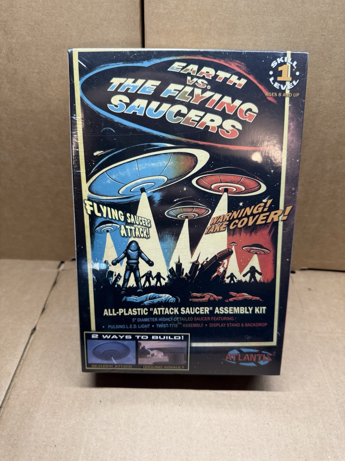 Atlantis EARTH VS. THE FLYING SAUCERS Build Model Kit SEALED NEW