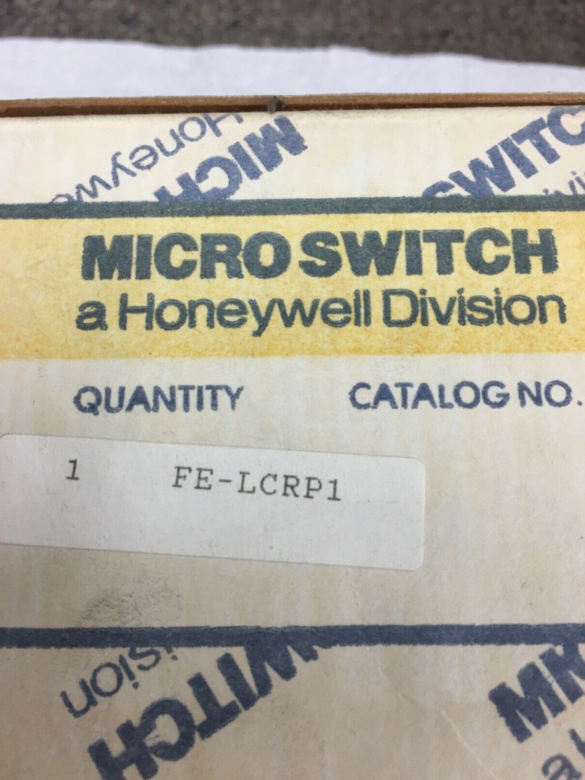 MICRO SWITCH FE-LCRP1 , (bin17)