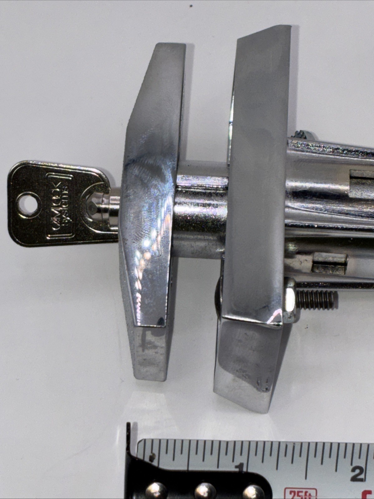 T Handle Lock Assembly 5½ in - Fits many Vending Machines