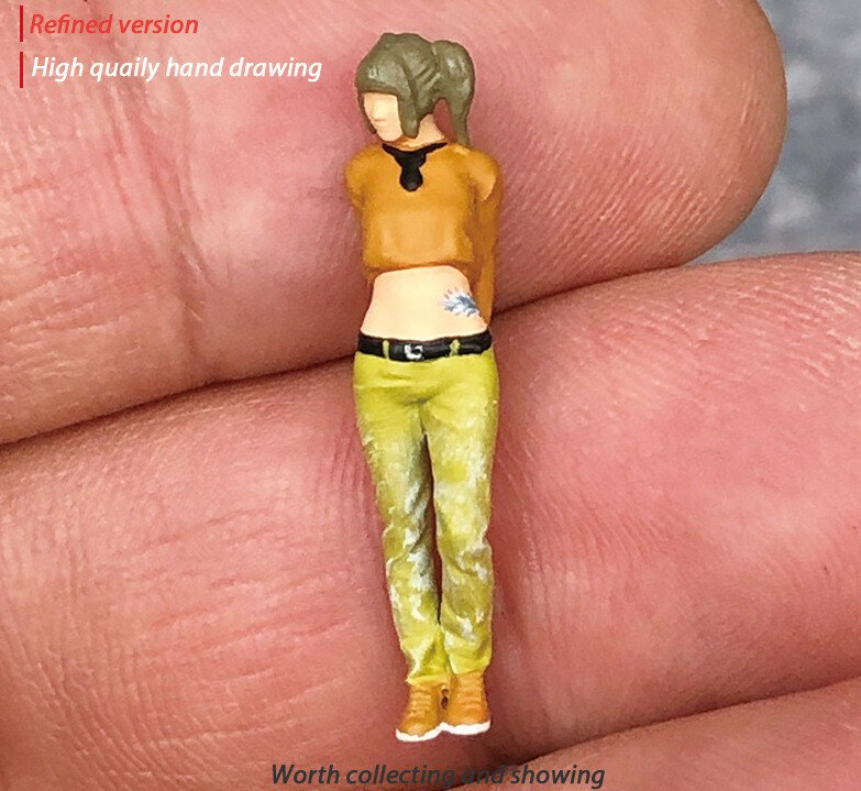1:64 Painted Figure Mini Model Miniature Resin Diorama Sand Trendy Tattoo Girl Y