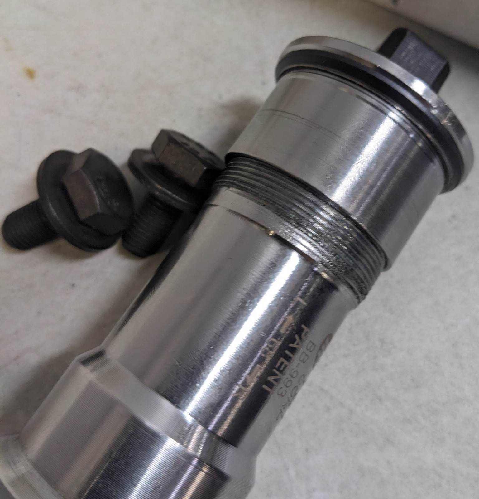 SUNLITE Threadless Repair Bottom Bracket - 68 x 119mm, Square Taper
