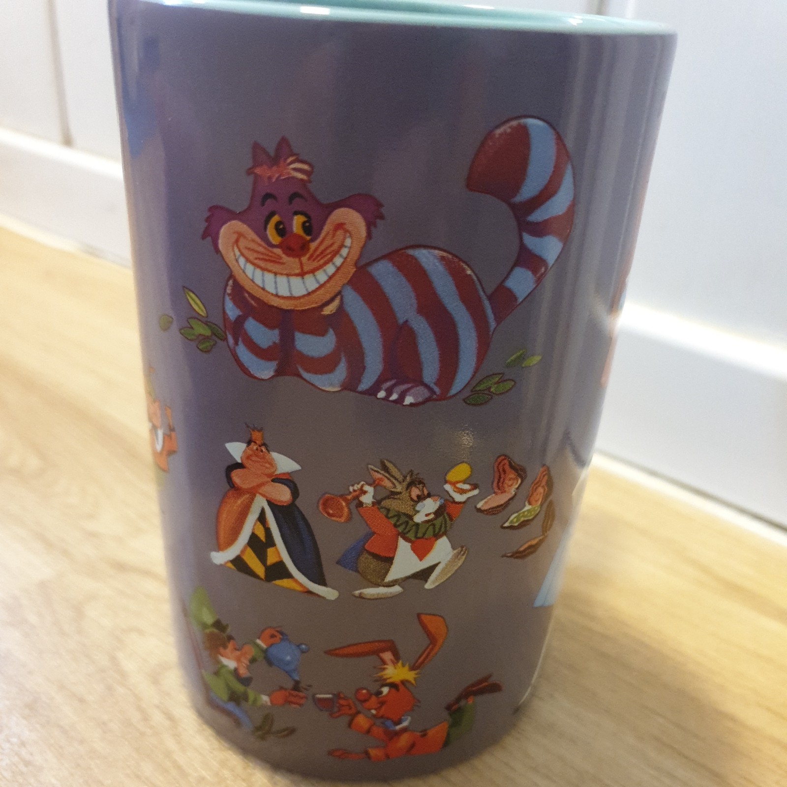 Disney Store Genuine Walt Disney Alice in Wonderland Ceramic Mug 12.5cm