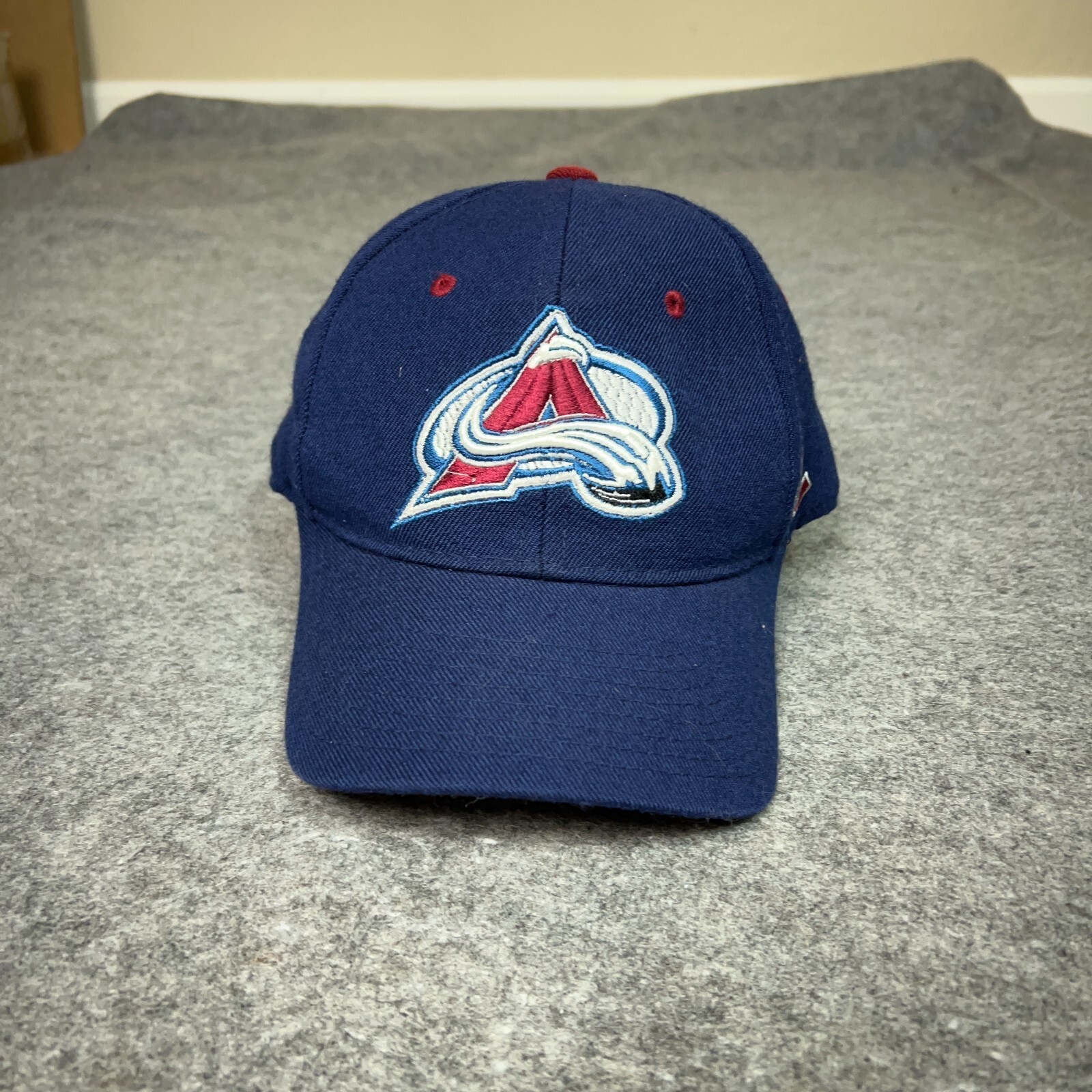 Colorado Avalanche Mens Hat 6 3/4 Fitted Blue Hockey NHL Sports Cap Logo Causal