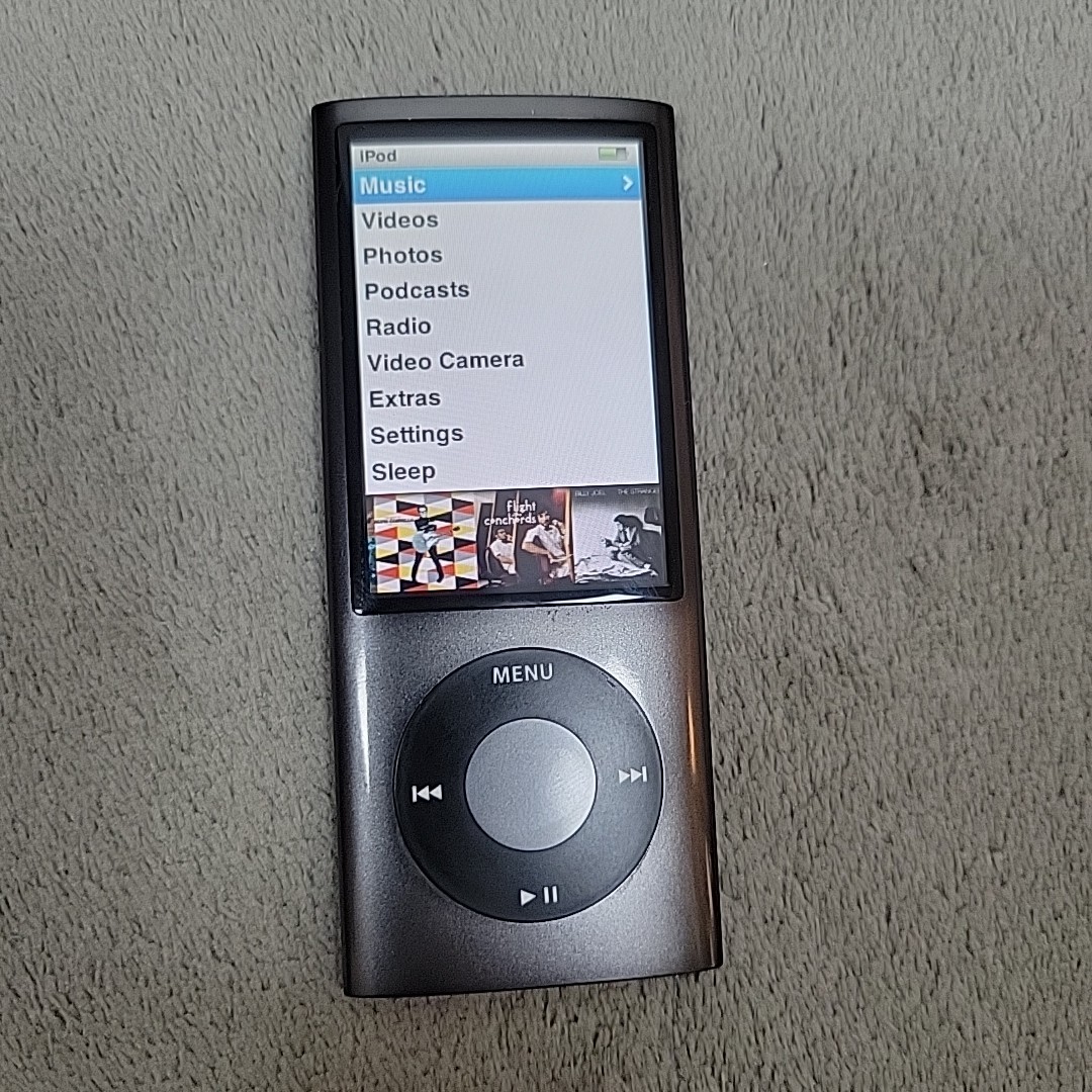 Apple iPod Nano 5th Gen 8GB Black A1320 MC062LL Works Needs Battery READ