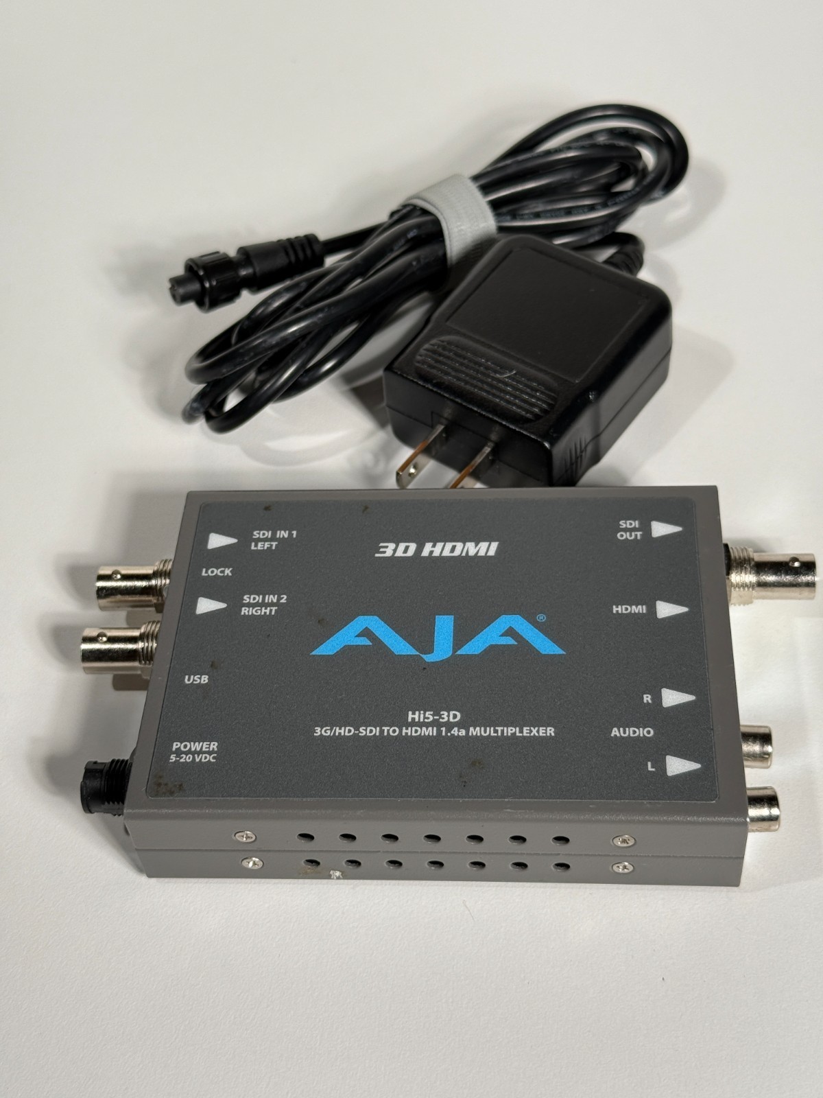 AJA   HI5-3D   HD-SDI and 3G-SDI to HDMI 1.4a Multiplexer With OEM Power Supply