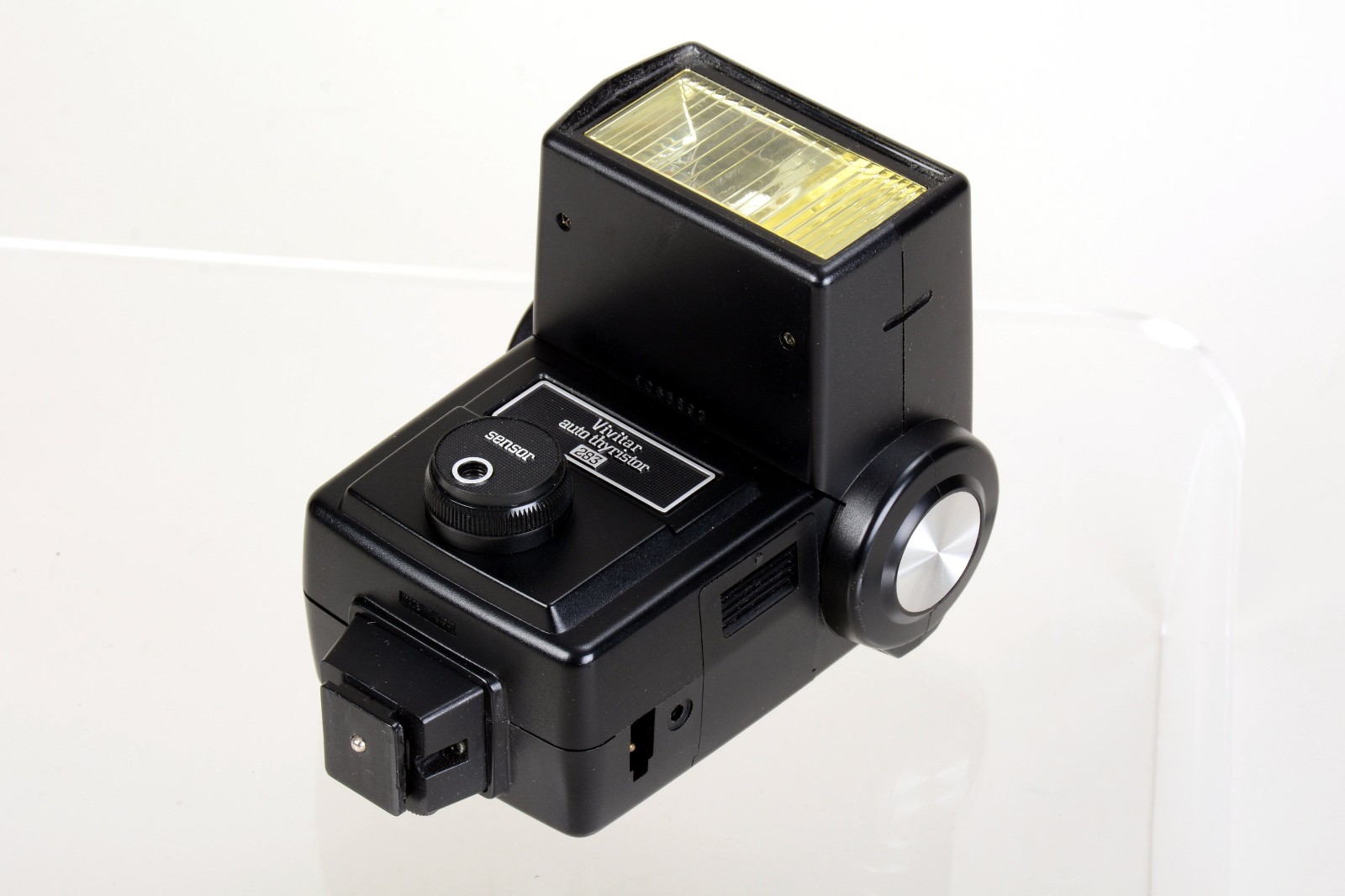 Vivitar 283 Flash w/ PC Sync Cable and SC-1 Sensor cable. Tested good 893