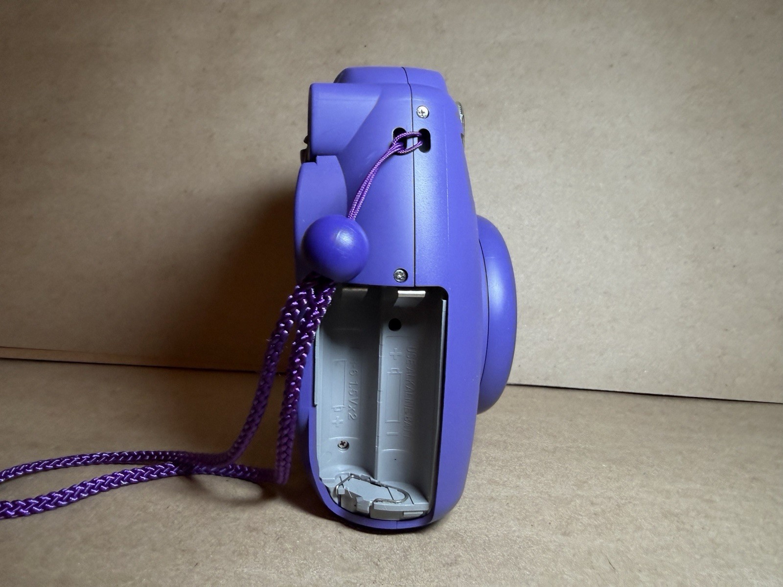 Fujifilm Instax Mini 8 Instant Camera | *Missing Battery Cover*