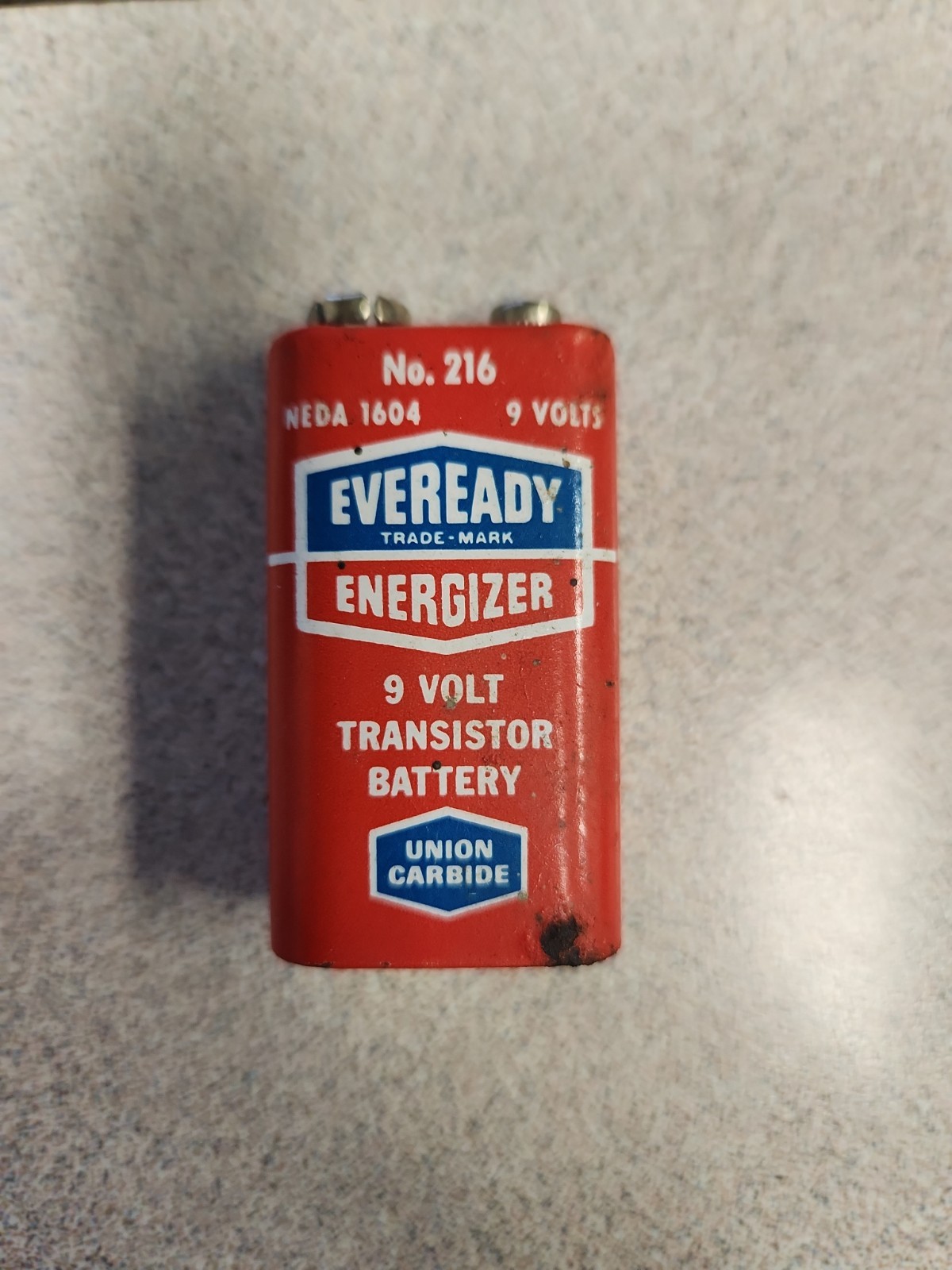 Rare - Vintage Eveready 9 Volt Transitor Battery - Untested - No. 216 NEDA 1604