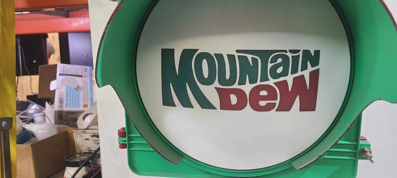 MOUNTIAN DEW MANCAVE LIGHT