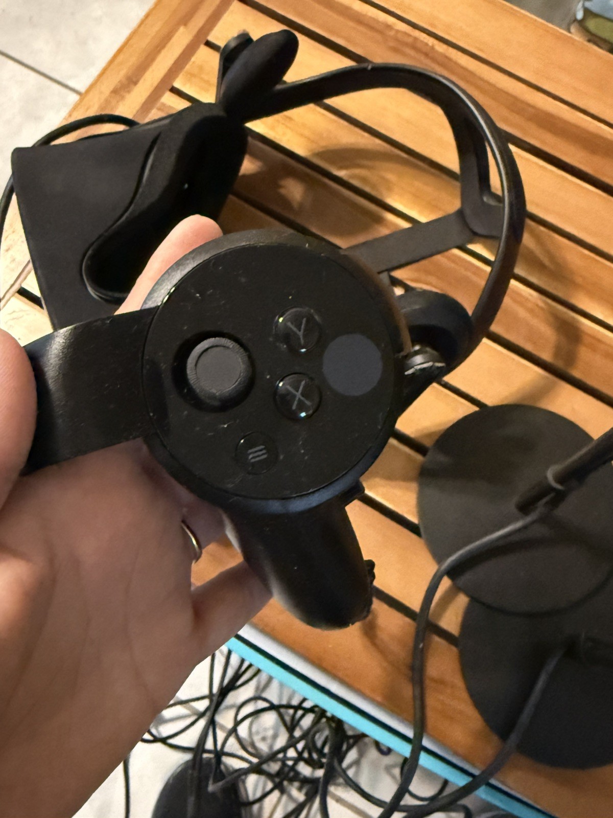 Oculus C-4 A VR Headset, 2 Sensors, 1 Controller, Original Cables, READ Descrip