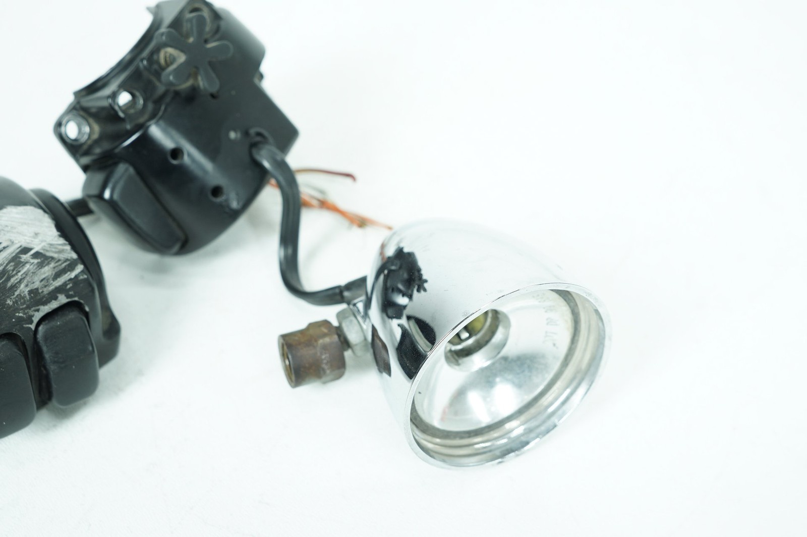 06 Harley Dyna Street Bob OEM Right Engine Start Kill Switches Controls SCRATCH